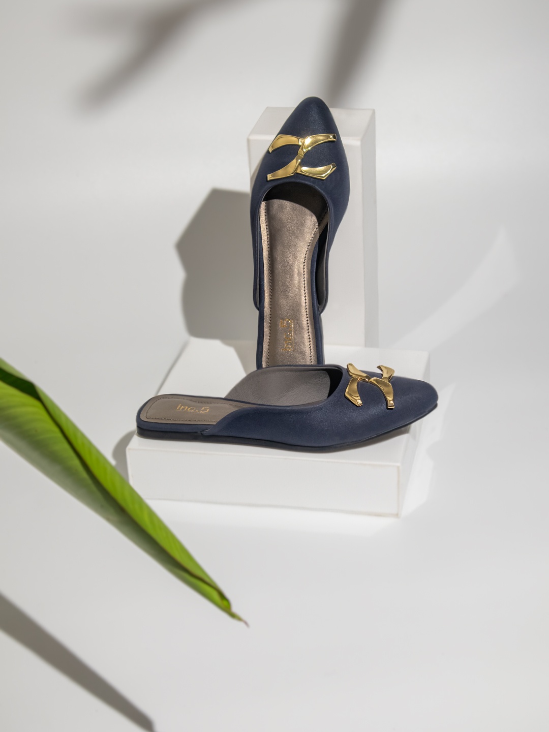 

Inc 5 Embellished Pointed Toe Mules, Navy blue