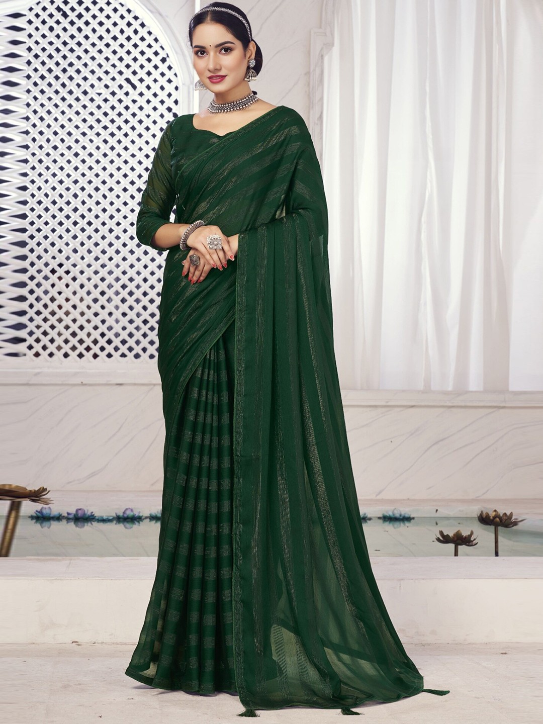 

V3 FASHION STUDIO Striped Zari Banarasi Saree, Green
