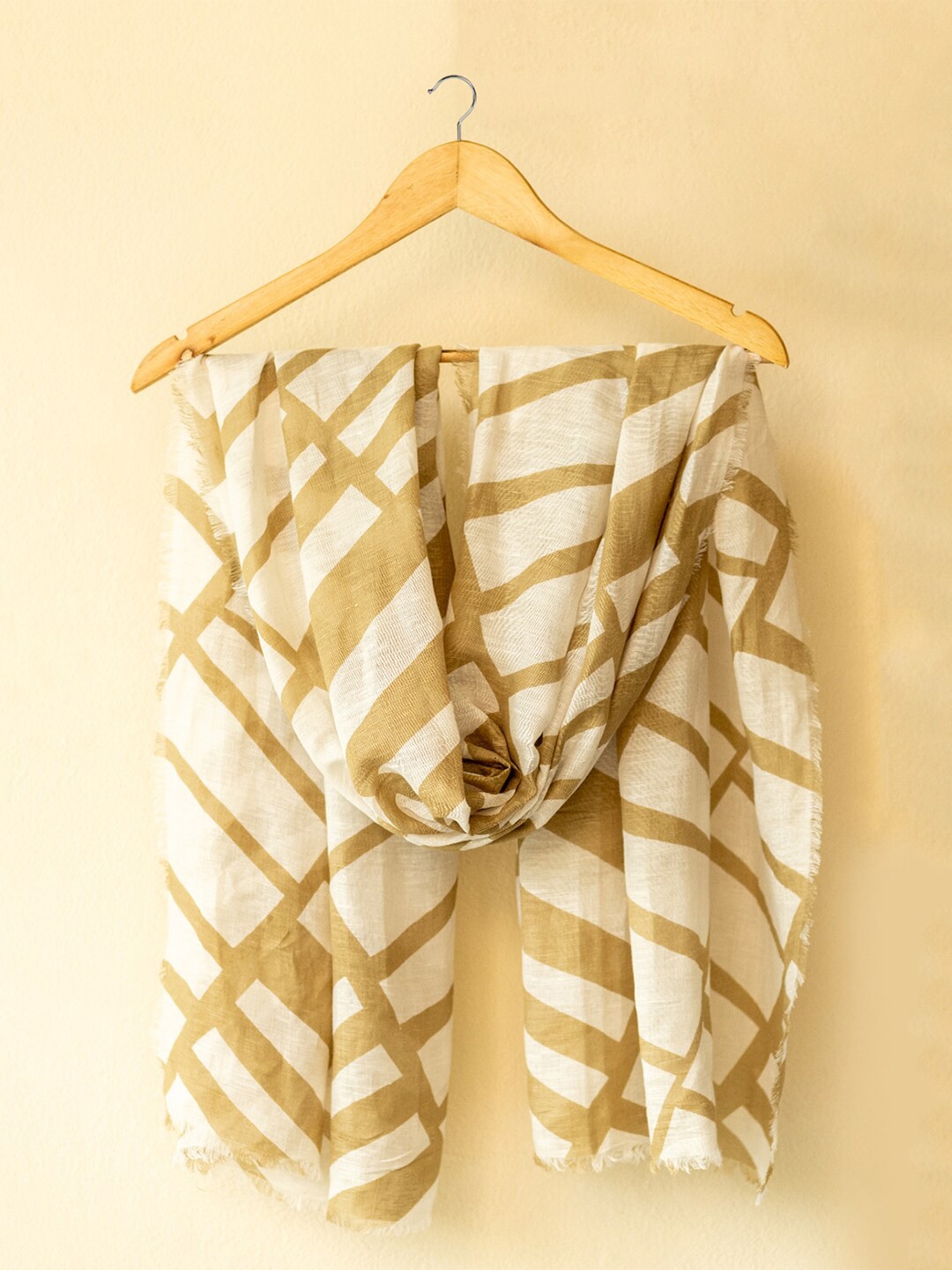 

Ayesha Geometric Printed Scarf, White