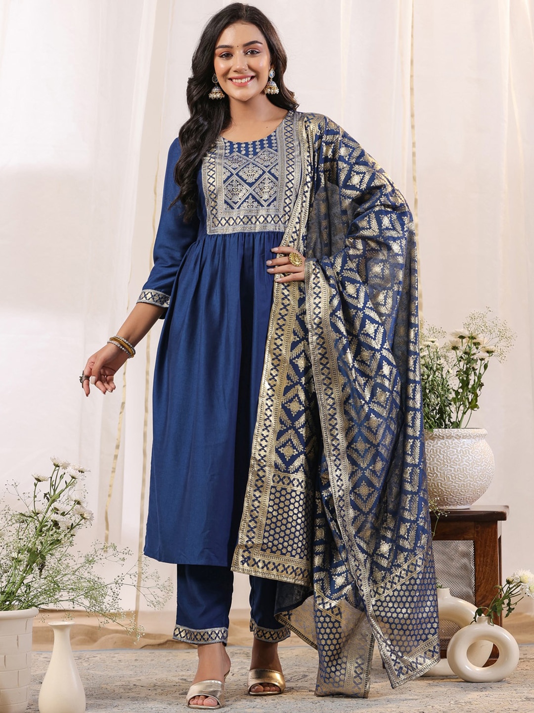 

Ishin Women Navy Blue Ethnic Motifs Foil Print Yoke Design Kurta With Trousers & Dupatta