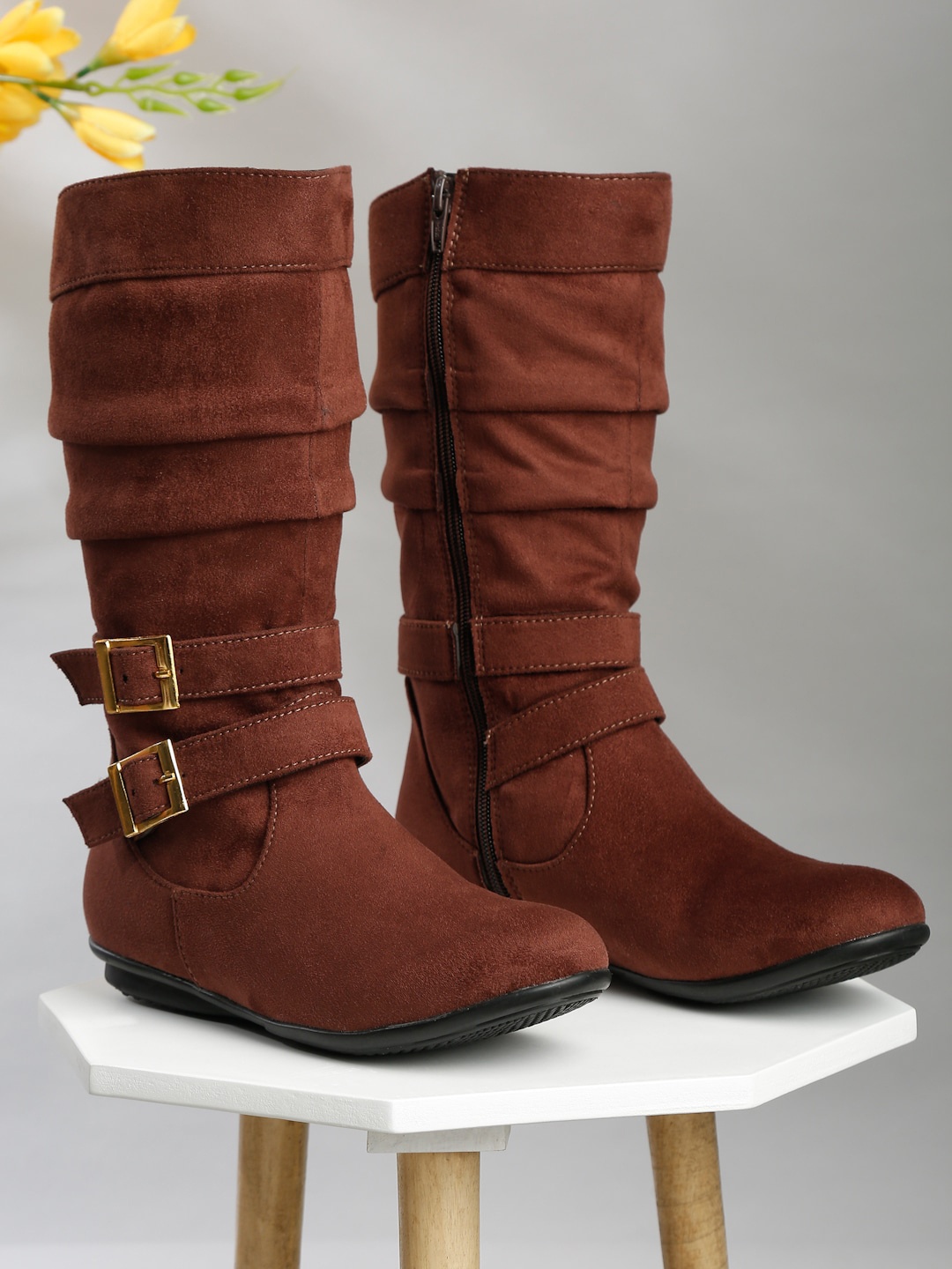 

Flat n Heels Women Regular Boots, Brown