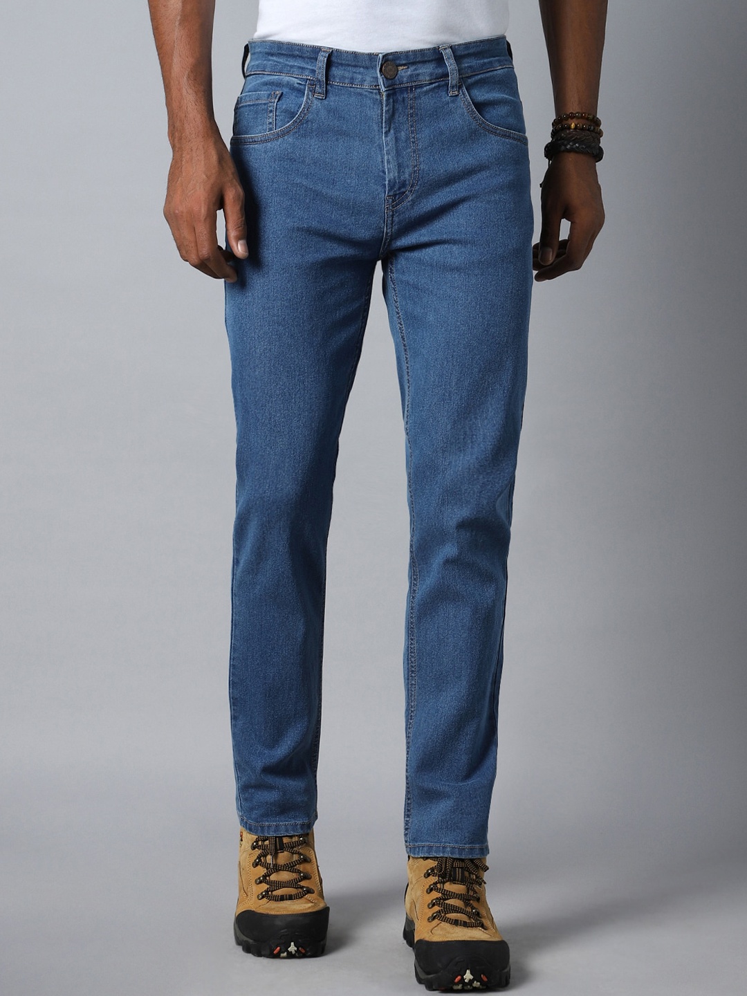 

High Star Men Blue Tapered Fit Mildly Distressed Light Fade Stretchable Jeans
