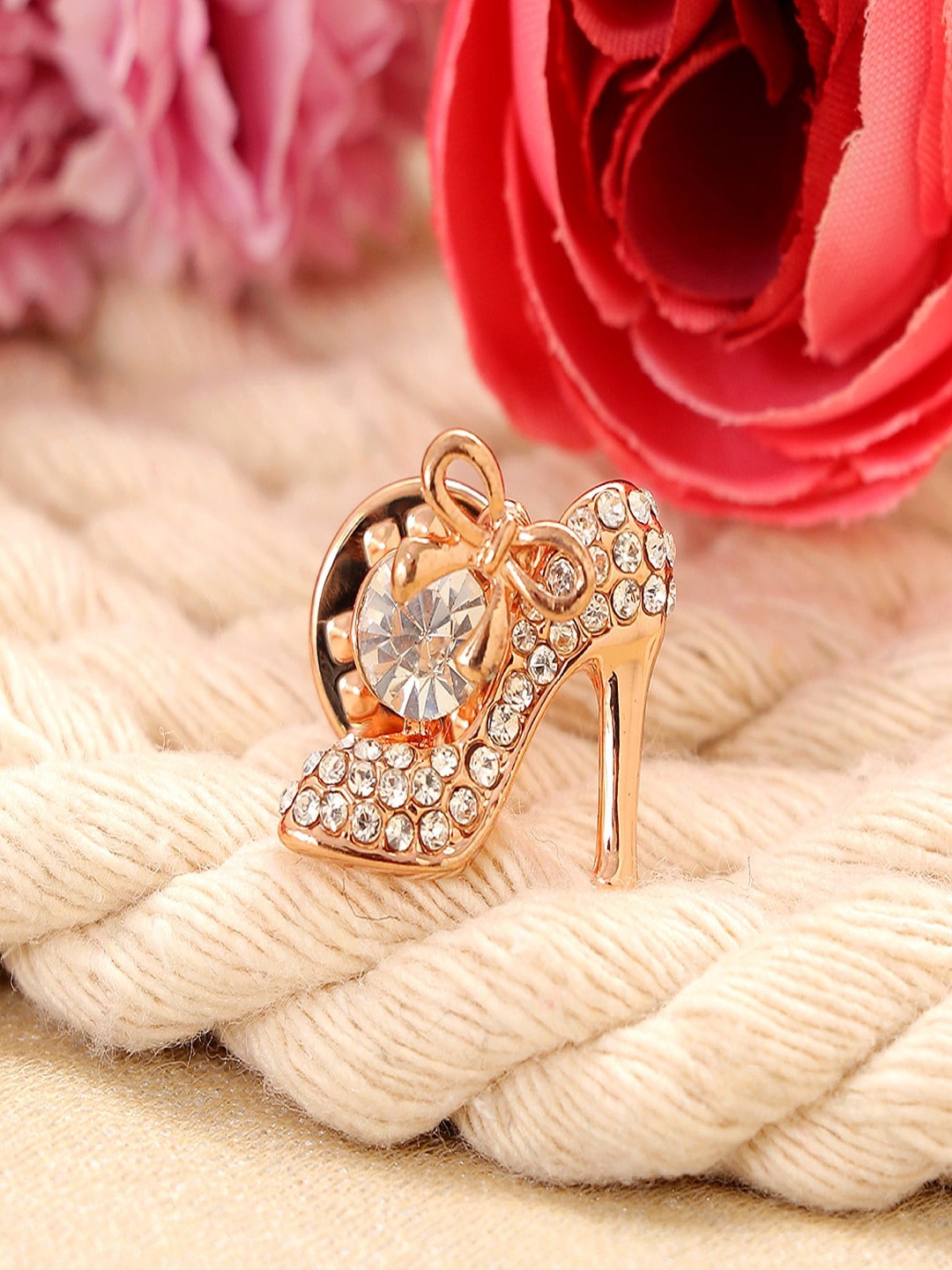 

UNIVERSITY TRENDZ Gold-plated Cute Little Crystal-studded Brooch