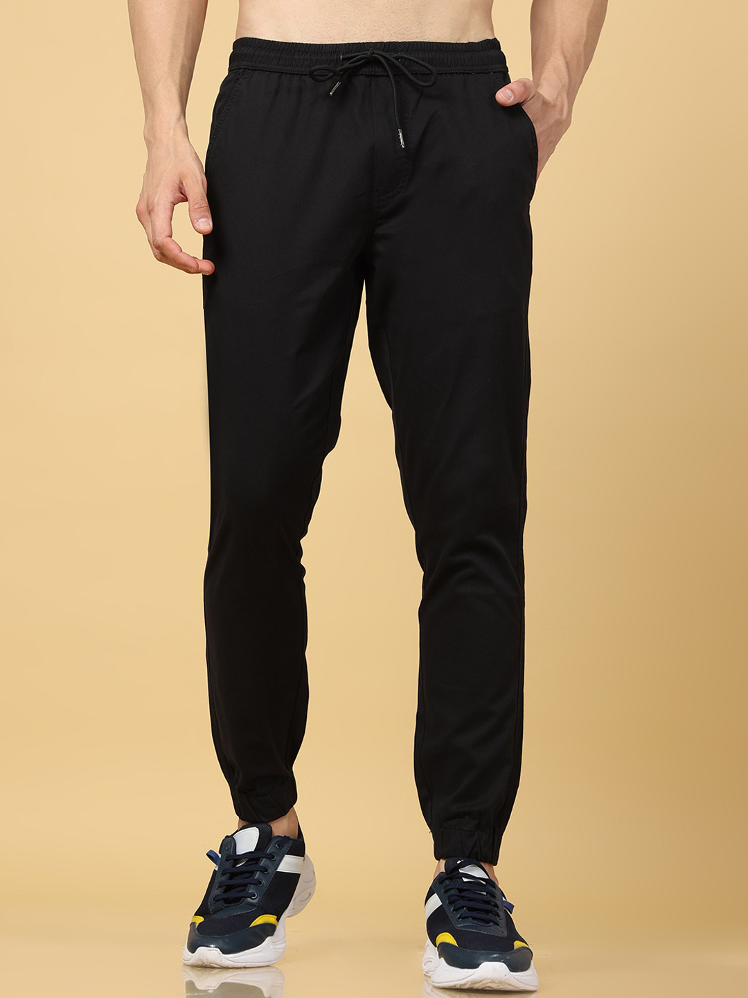 

Tailoraedge Men Black Relaxed Slim Fit Joggers Trousers