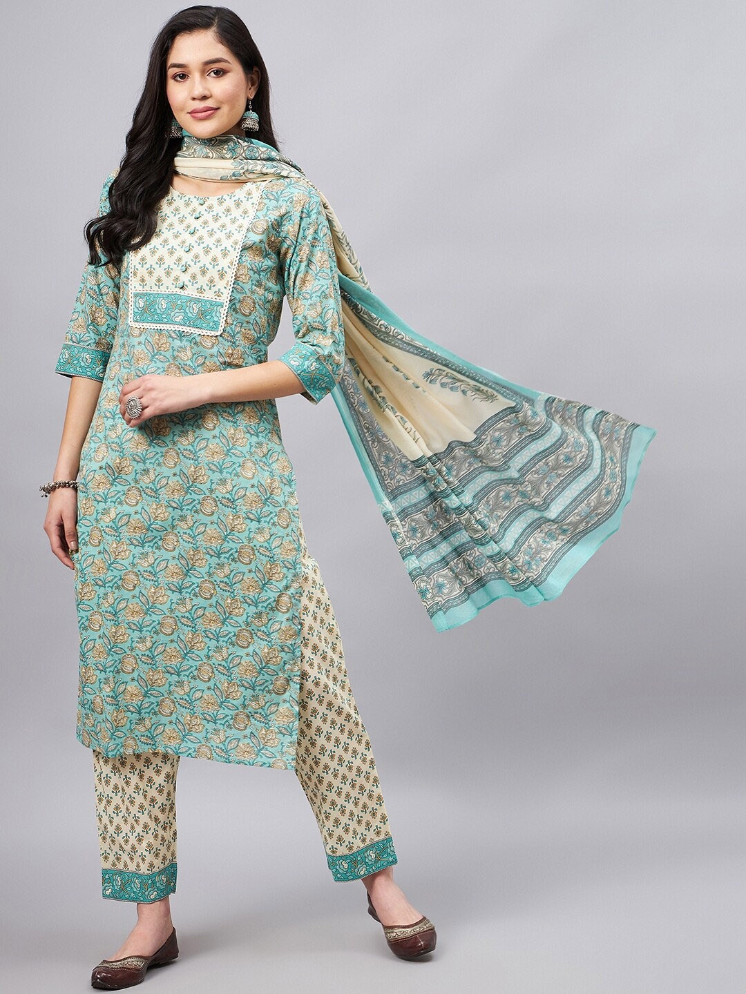 

WineRed Floral Printed Regular Pure Cotton Kurta With Trousers & Dupatta, Blue