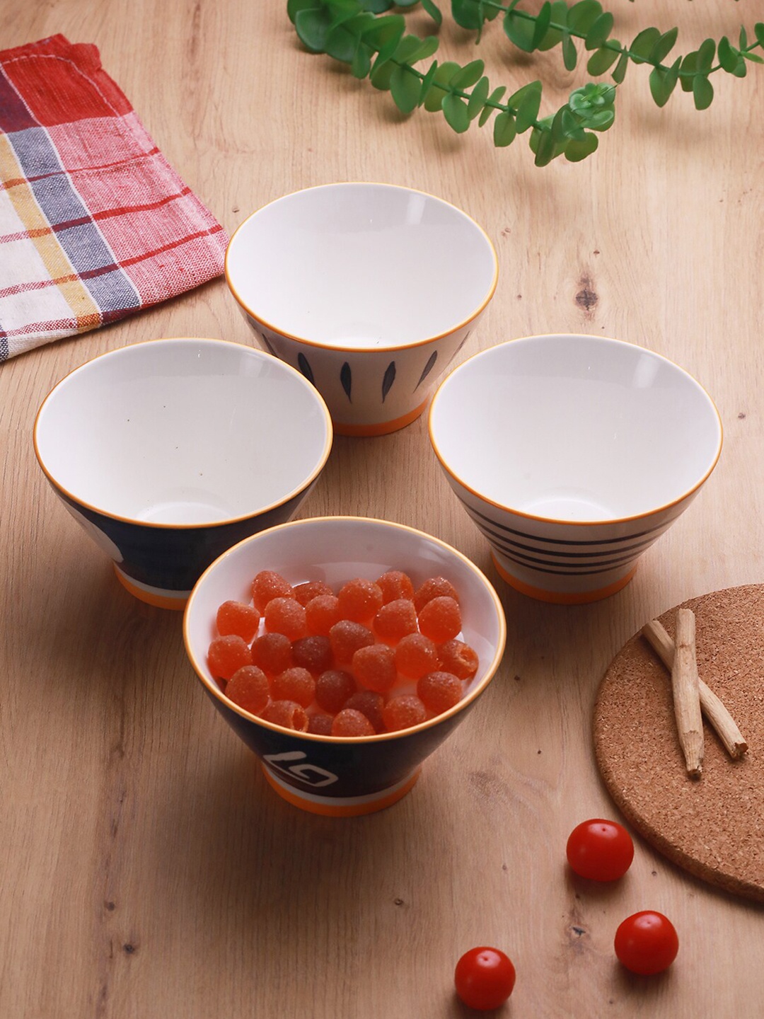 

TIED RIBBONS 4 Pieces Printed Ceramic Bowls 350ml, White