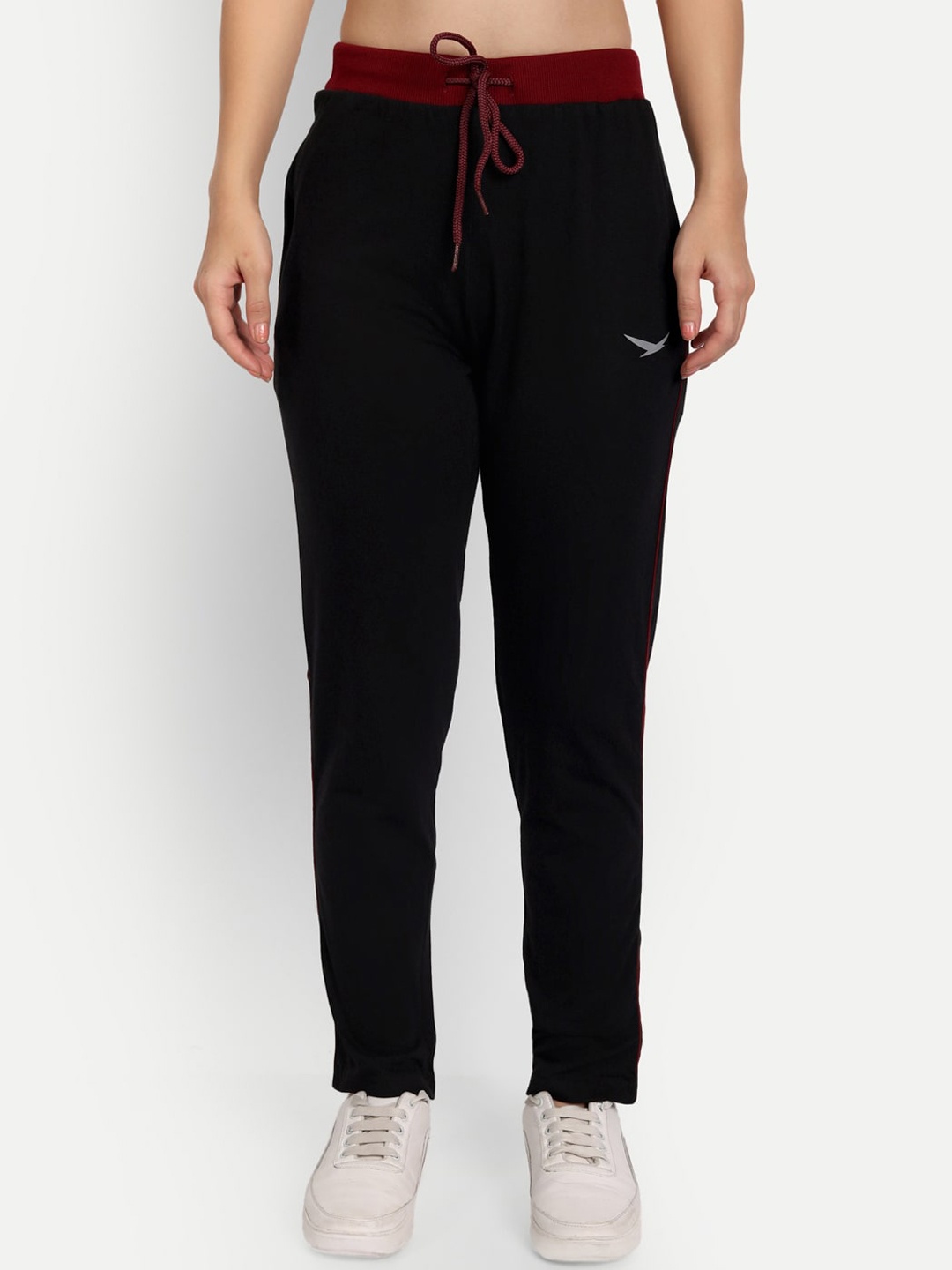 

HiFlyers Women Cotton Mid-Rise Track Pant, Black