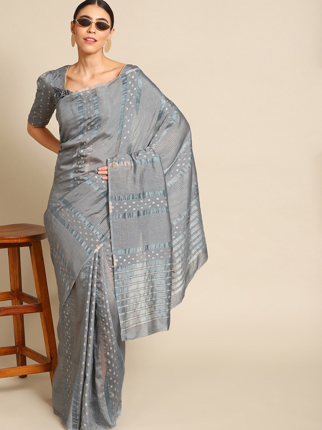 

Mitera Woven Design Sequinned Banarasi Saree, Grey