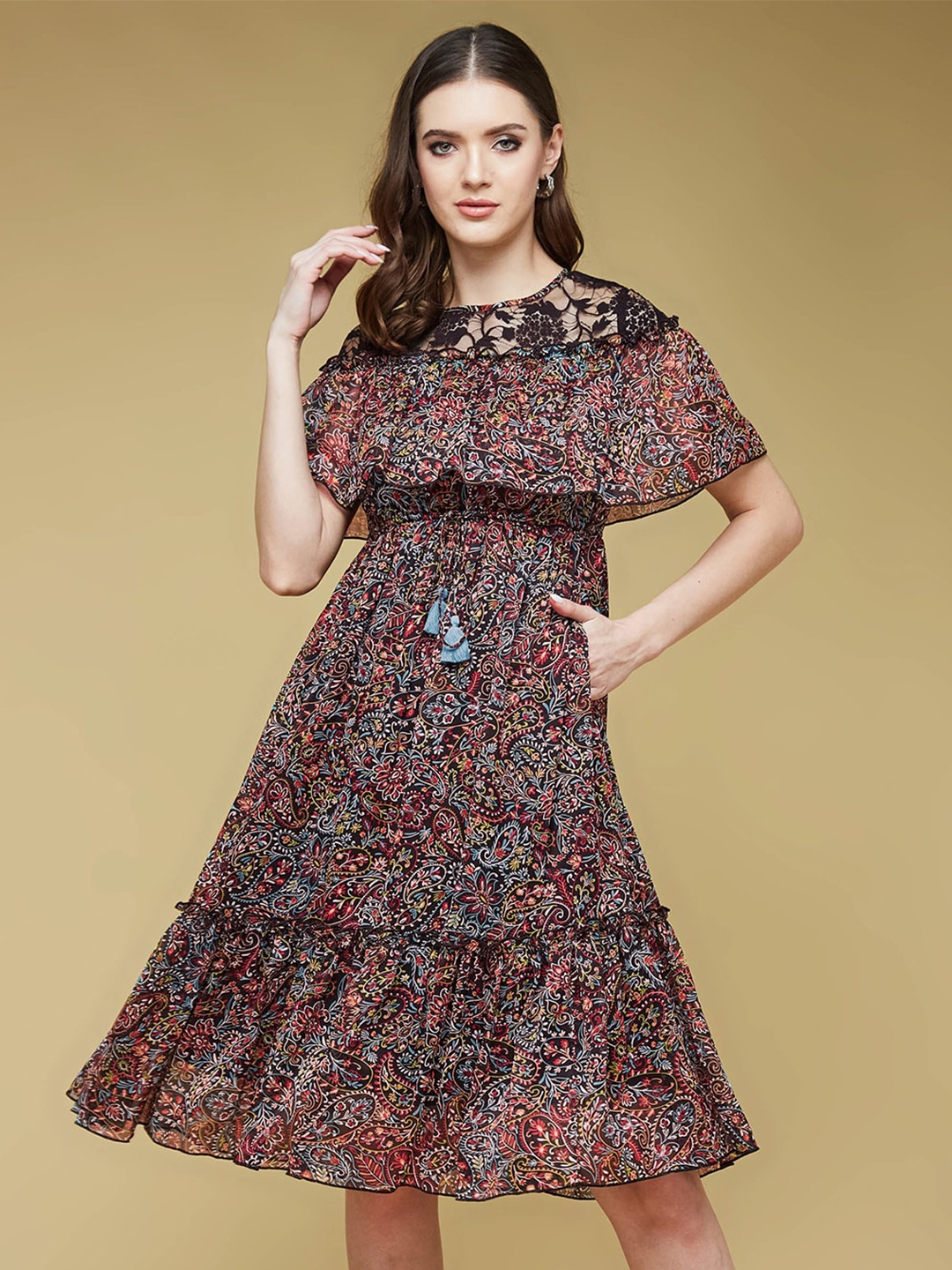 

DressBerry Black Floral Printed A-Line Midi Dress
