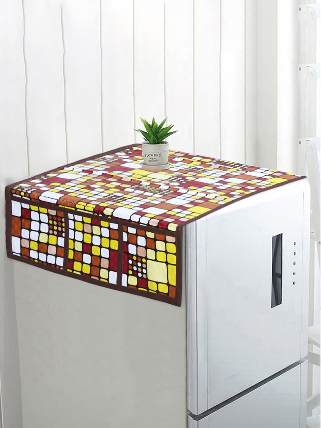 

Dakshya Industries Brown & White Printed Refrigerator Cover