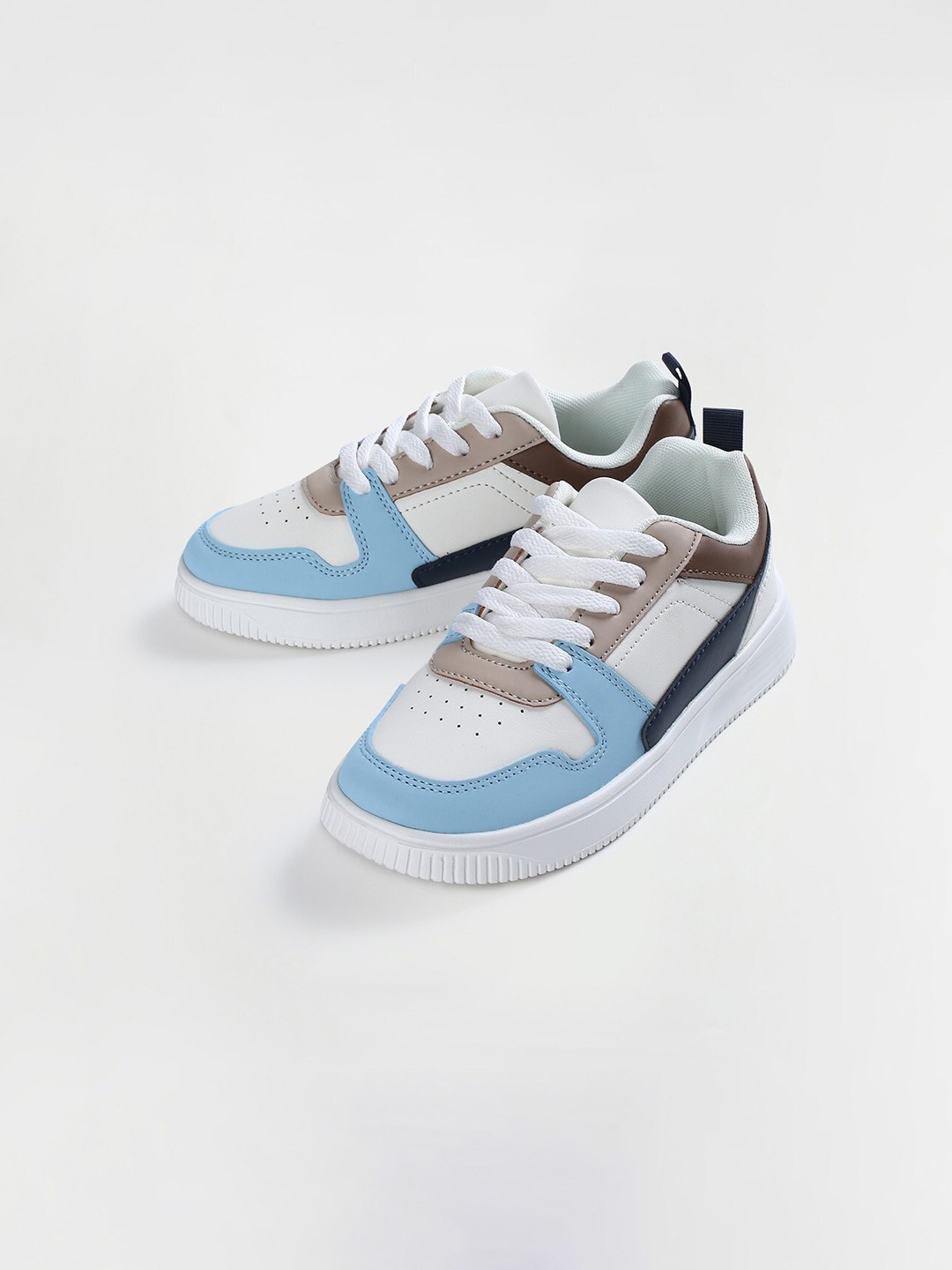 

max Boys Multicoloured Colourblocked PU Sneakers, Multi