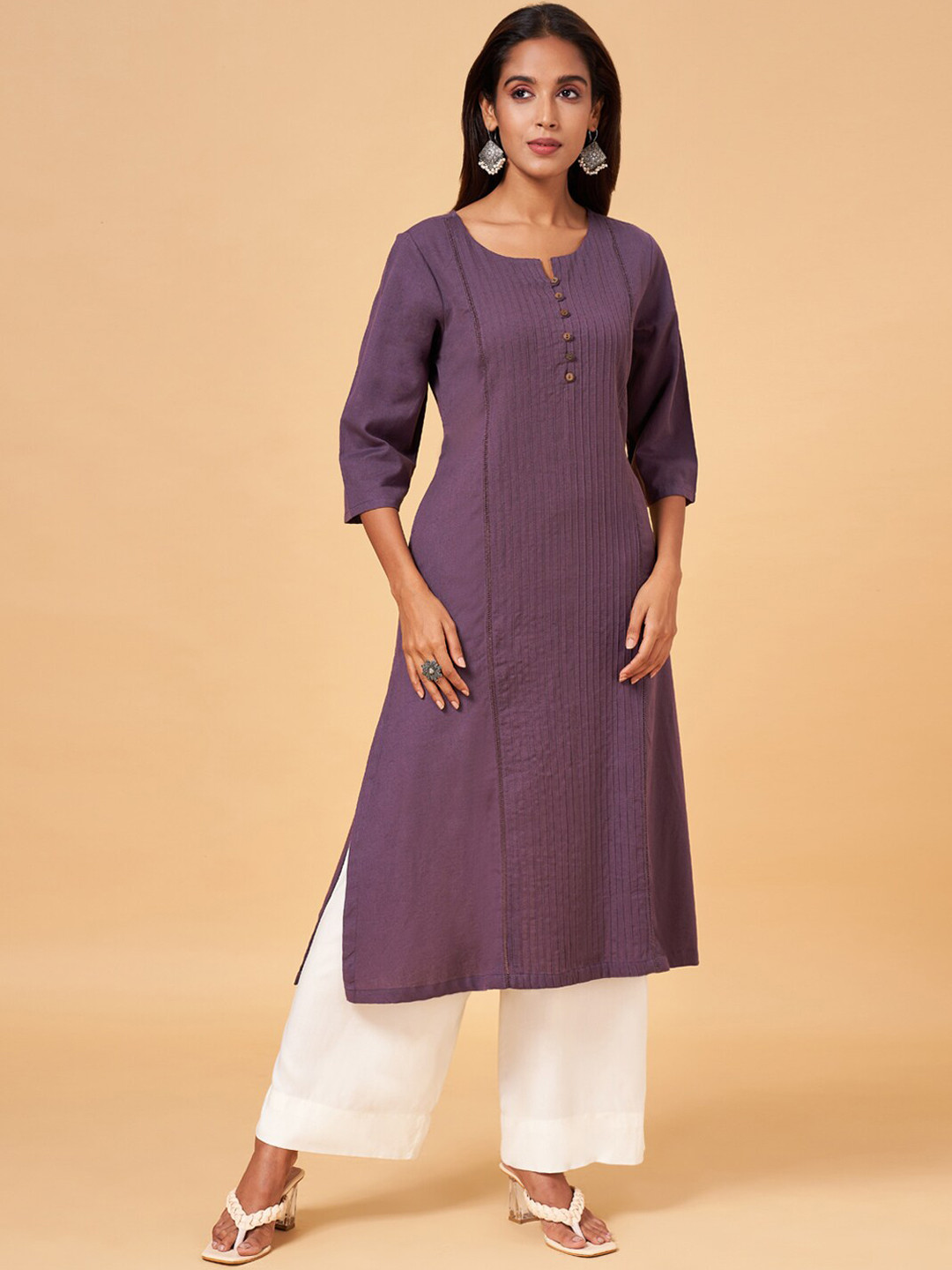 

RANGMANCH BY PANTALOONS Women Maroon Flared Sleeves Kurta