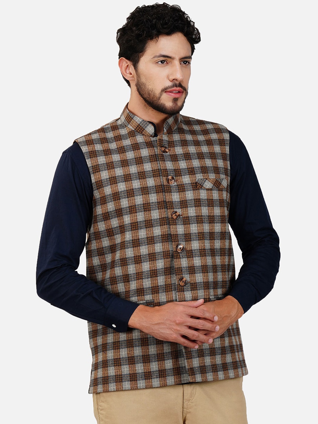 

Vastraa Fusion Checked Woven Nehru Jacket, Brown