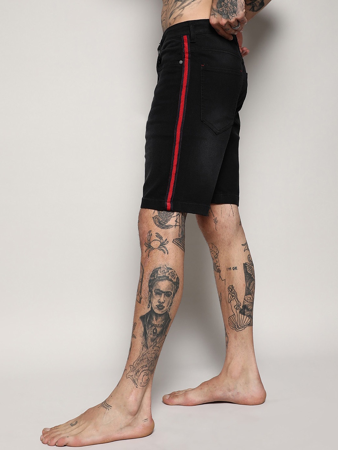 

Campus Sutra Men Black Outdoor Denim Shorts