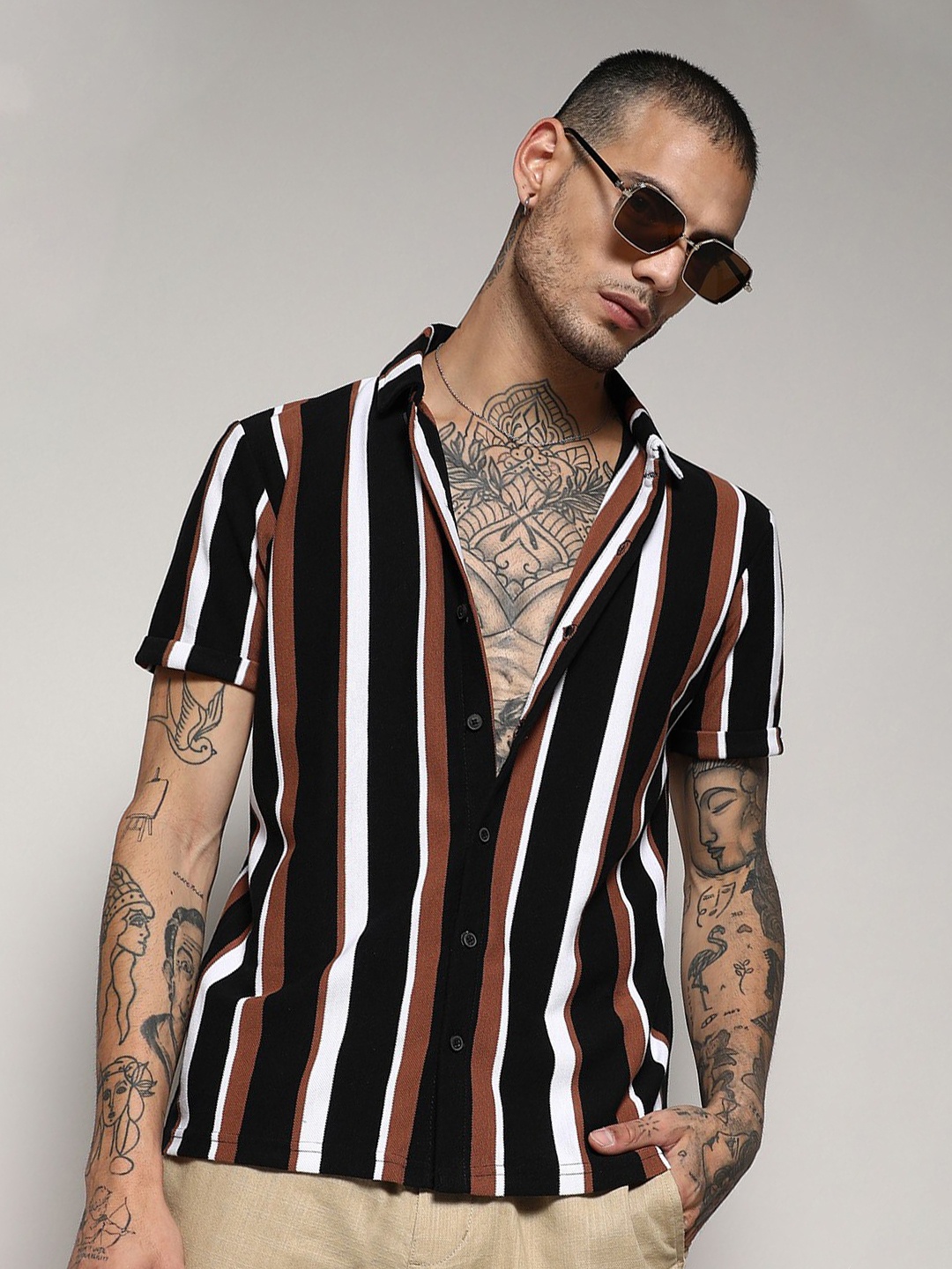 

Campus Sutra Classic Striped Cotton Casual Shirt, Black