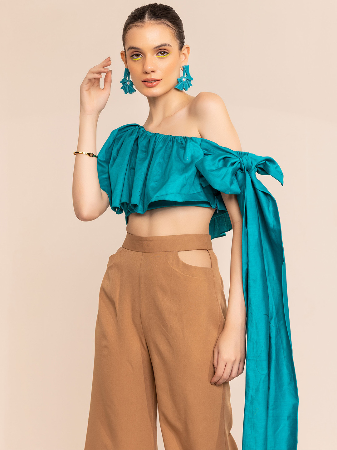 

KAORI BY SHREYA AGARWAL One Shoulder Flutter Sleeves Crop Top, Blue