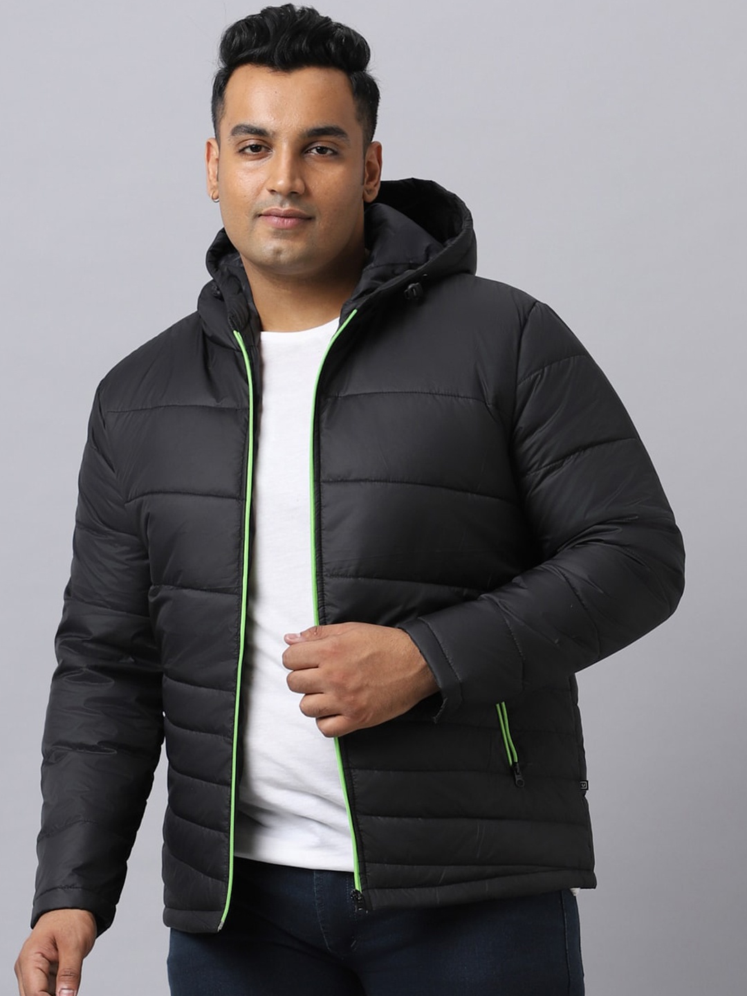 

Urbano Plus Men Hooded Puffer Jacket, Black