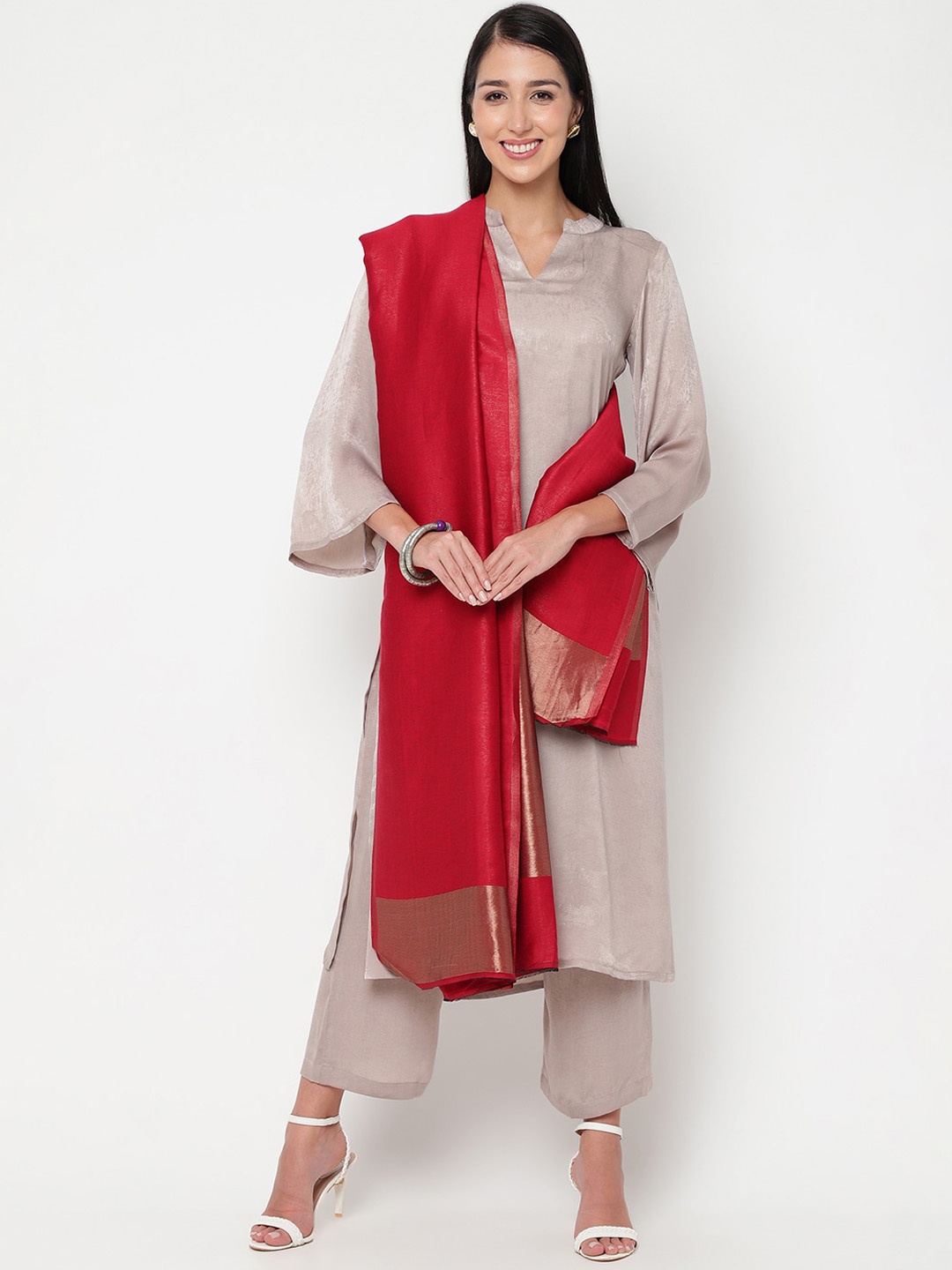 

La Vastraa Woven-Design Woollen Shawl, Red