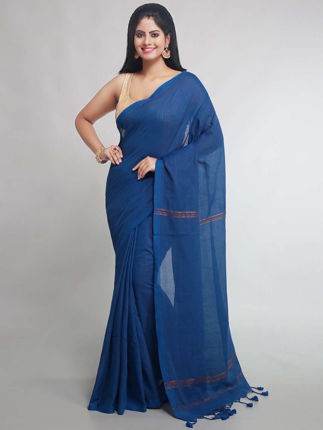 

WoodenTant Striped Zari Saree, Turquoise blue