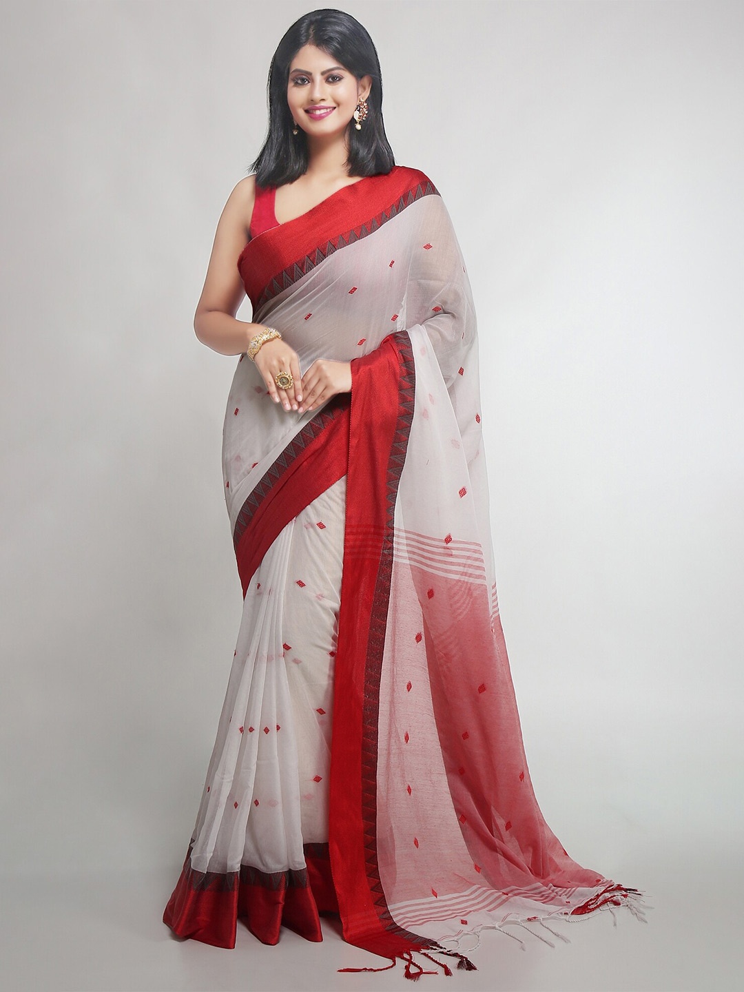 

WoodenTant Ethnic Motifs Printed Pure Cotton Saree, Grey