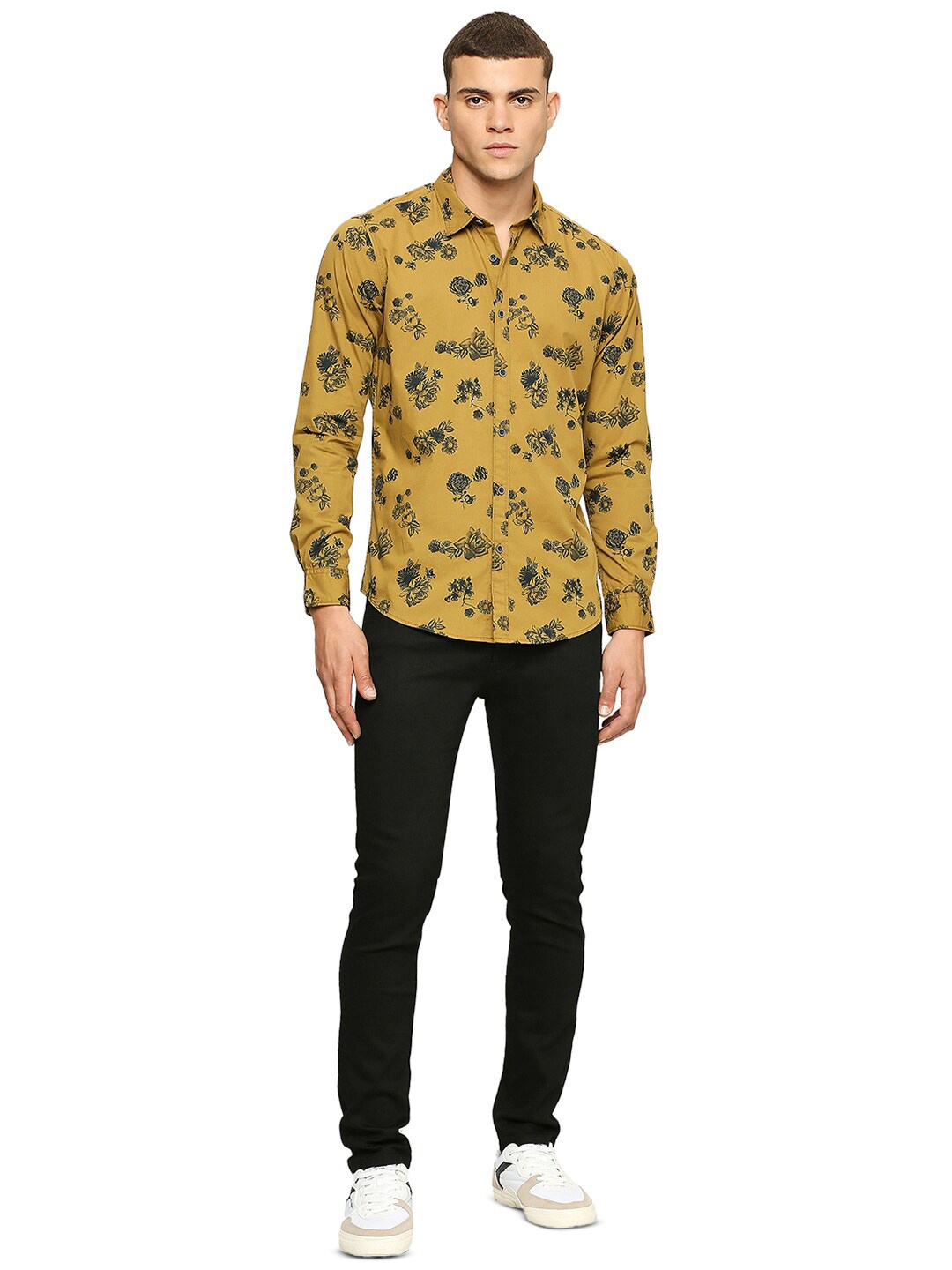 

Pepe Jeans Floral Printed Spread Collar Pure Cotton Casual Shirt, Green