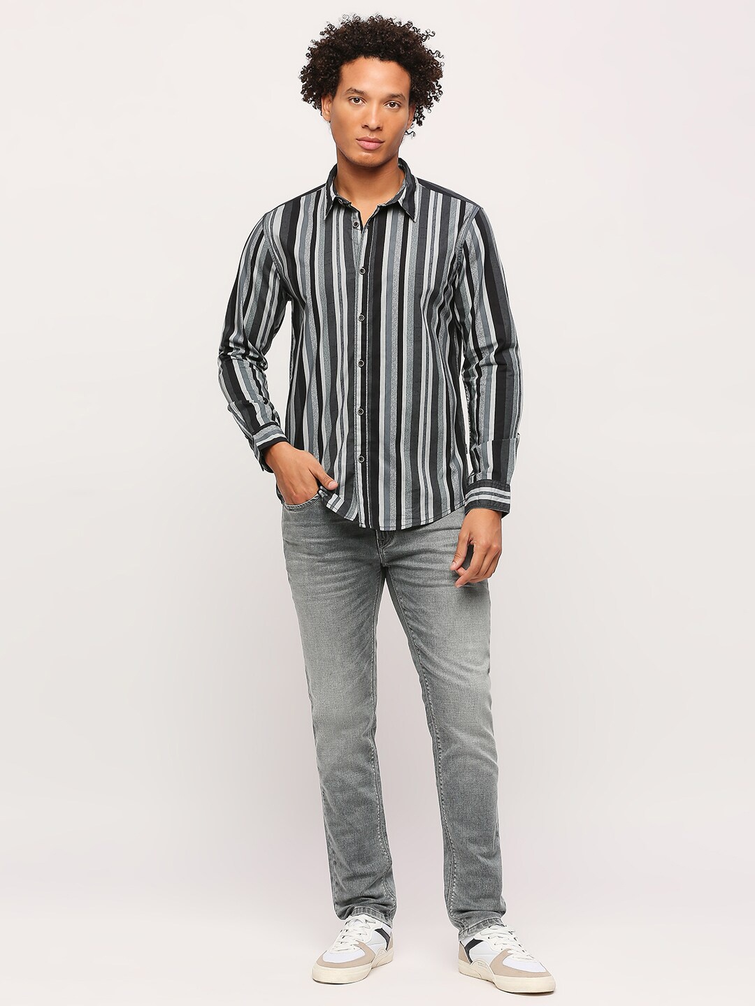 

Pepe Jeans Vertical Stripes Opaque Pure Cotton Casual Shirt, Grey