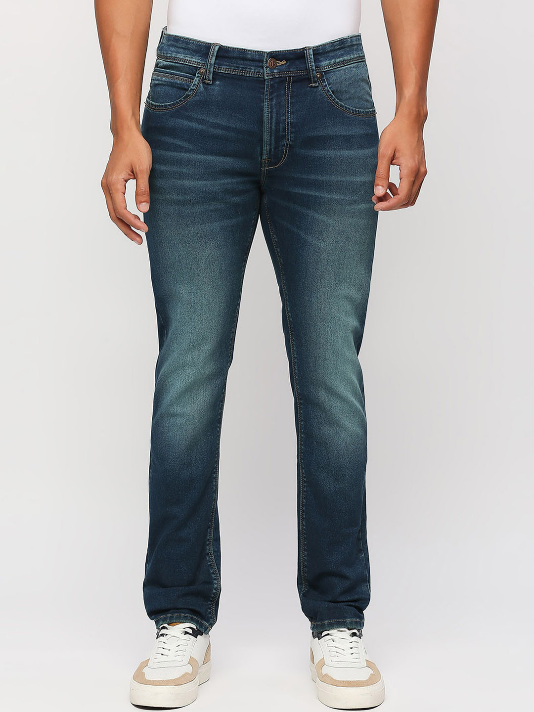 

Pepe Jeans Men Tapered Fit Low-Rise Clean Look Heavy Fade Stretchable Jeans, Blue