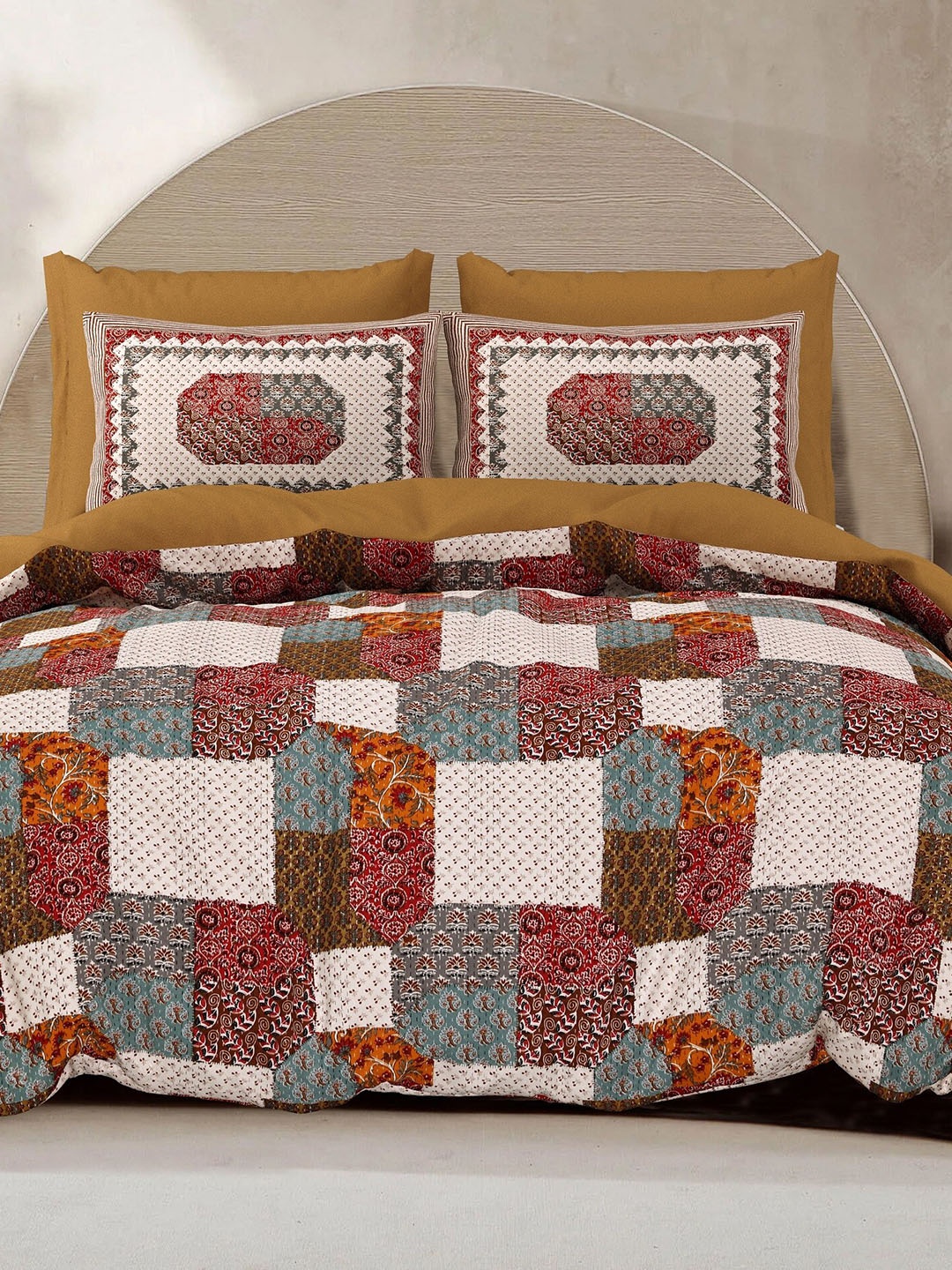 

LIVING ROOTS Super King Size Jaipur Block Print Cotton Double Bedsheet & 2 Pillow Covers, Cream