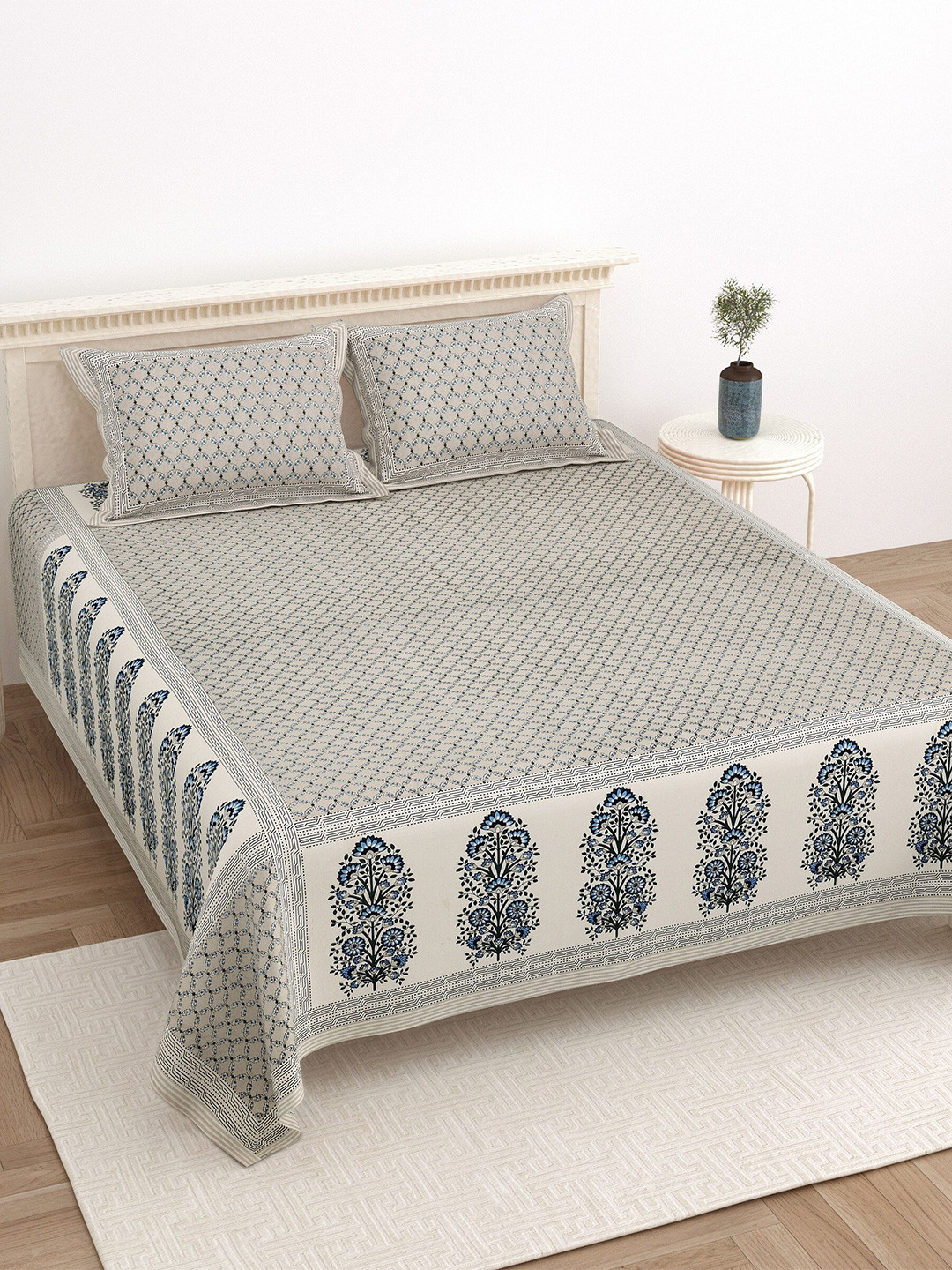 

LIVING ROOTS Super King Size Jaipur Block Print Cotton Double Bedsheet & 2 Pillow Covers, Cream