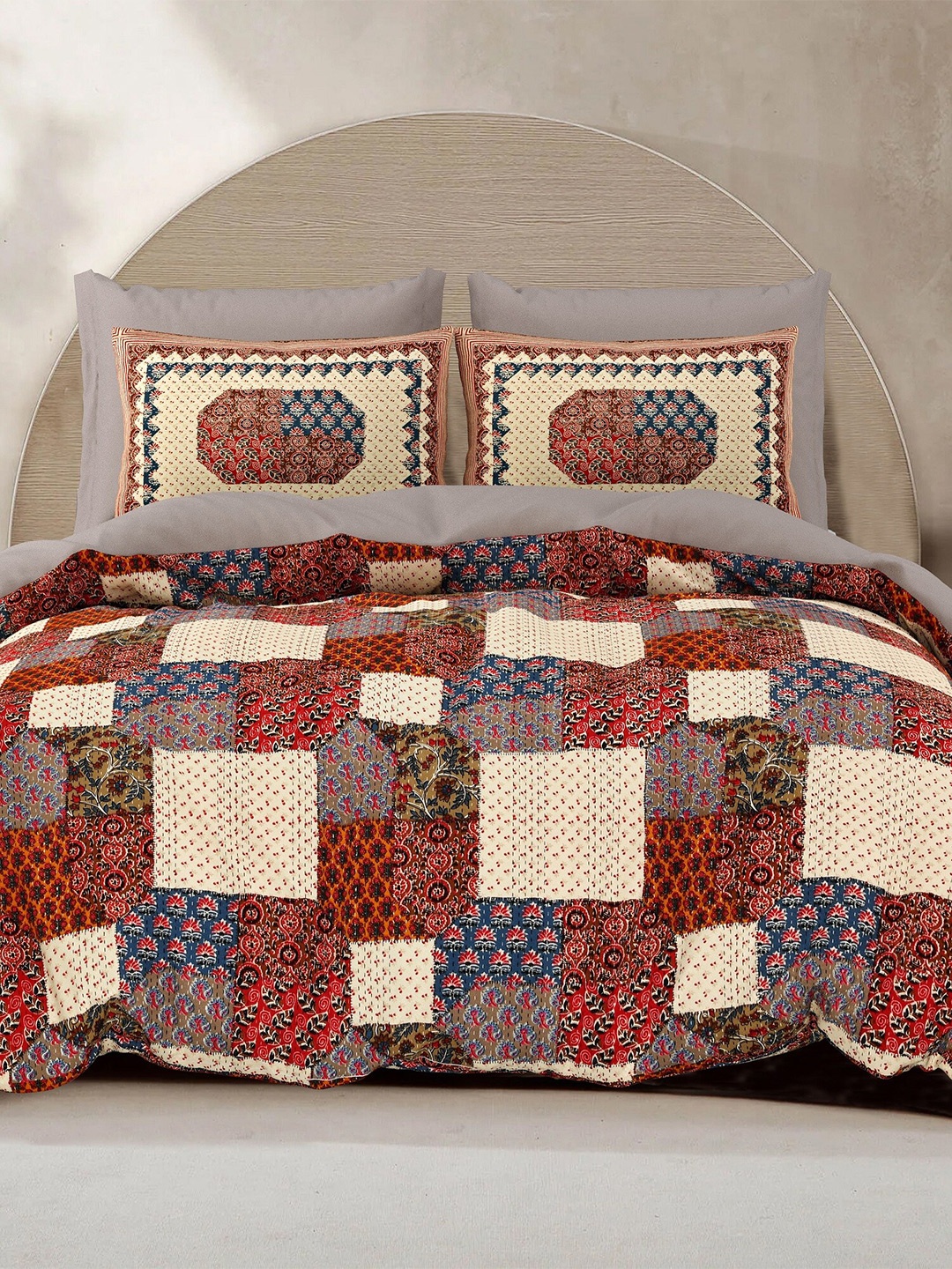 

LIVING ROOTS Super King Size Jaipur Block Print Cotton Double Bedsheet & 2 Pillow Covers, Cream