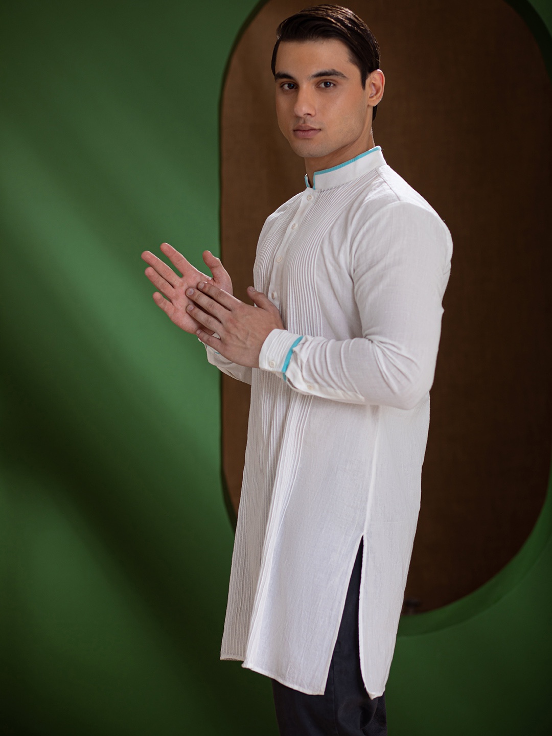 

Earthpiece Men White Thread Work Handloom Organic Cotton Kurta