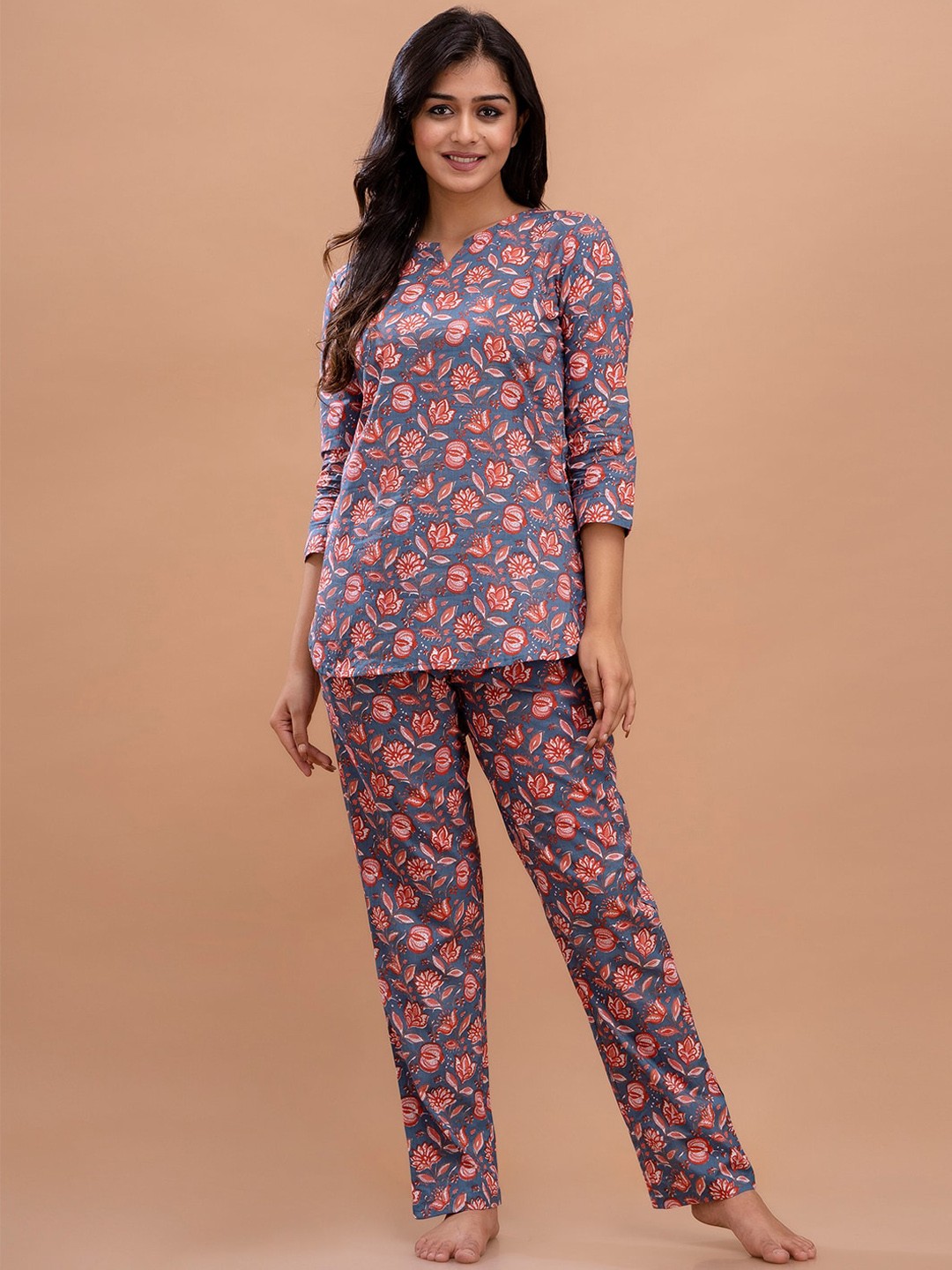 

FERANOID Floral Printed Pure Cotton Night suit, Blue