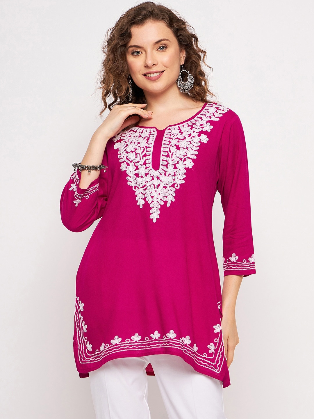 

TULIP 21 Floral Lucknowi Chikankari Embroidered Straight Kurti, Pink