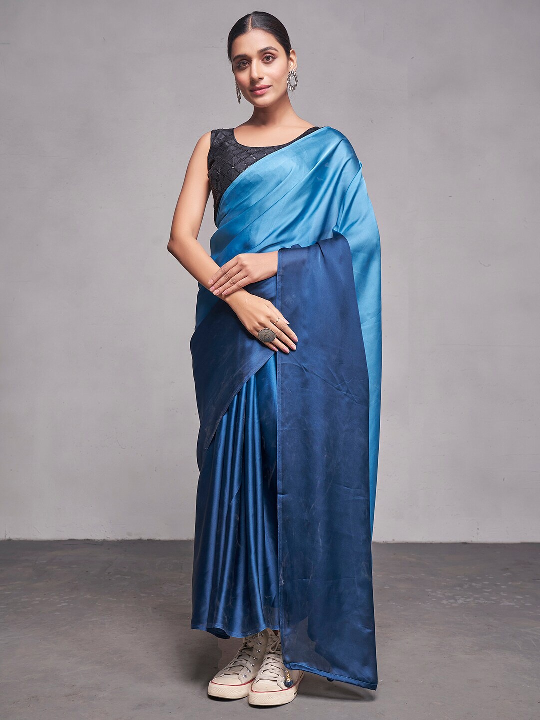 

Mitera Ombre Pure Georgette Saree, Blue