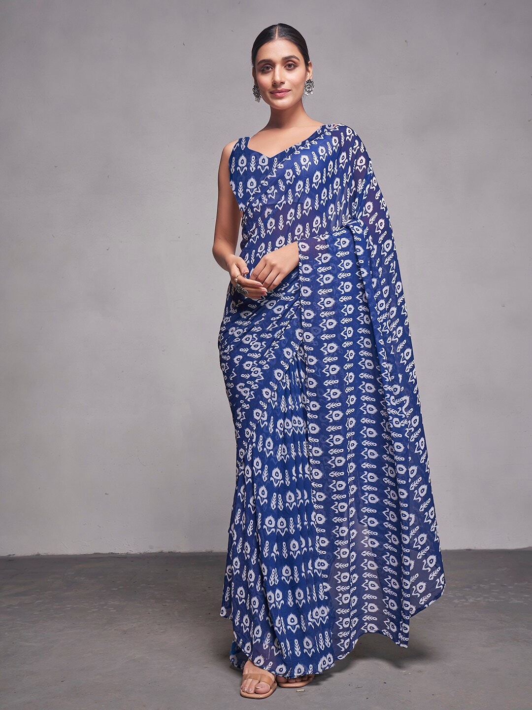 

Mitera Ethnic Motifs Printed Pure Georgette Saree, Blue