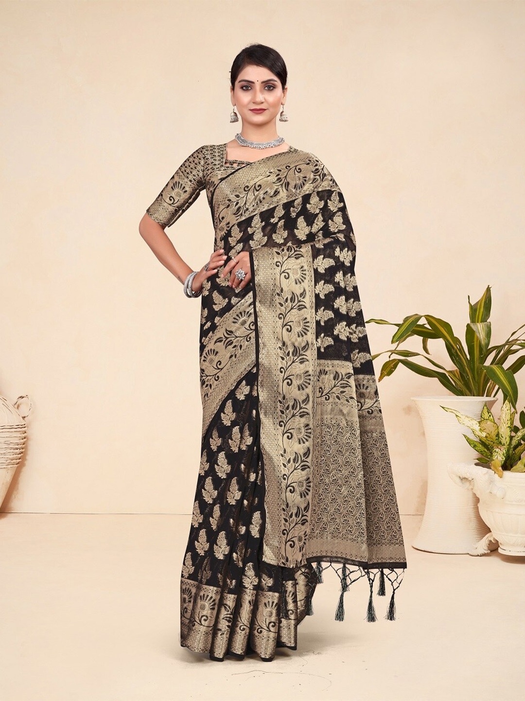 

Mitera Ethnic Motifs Woven Design Zari Banarasi Saree, Black