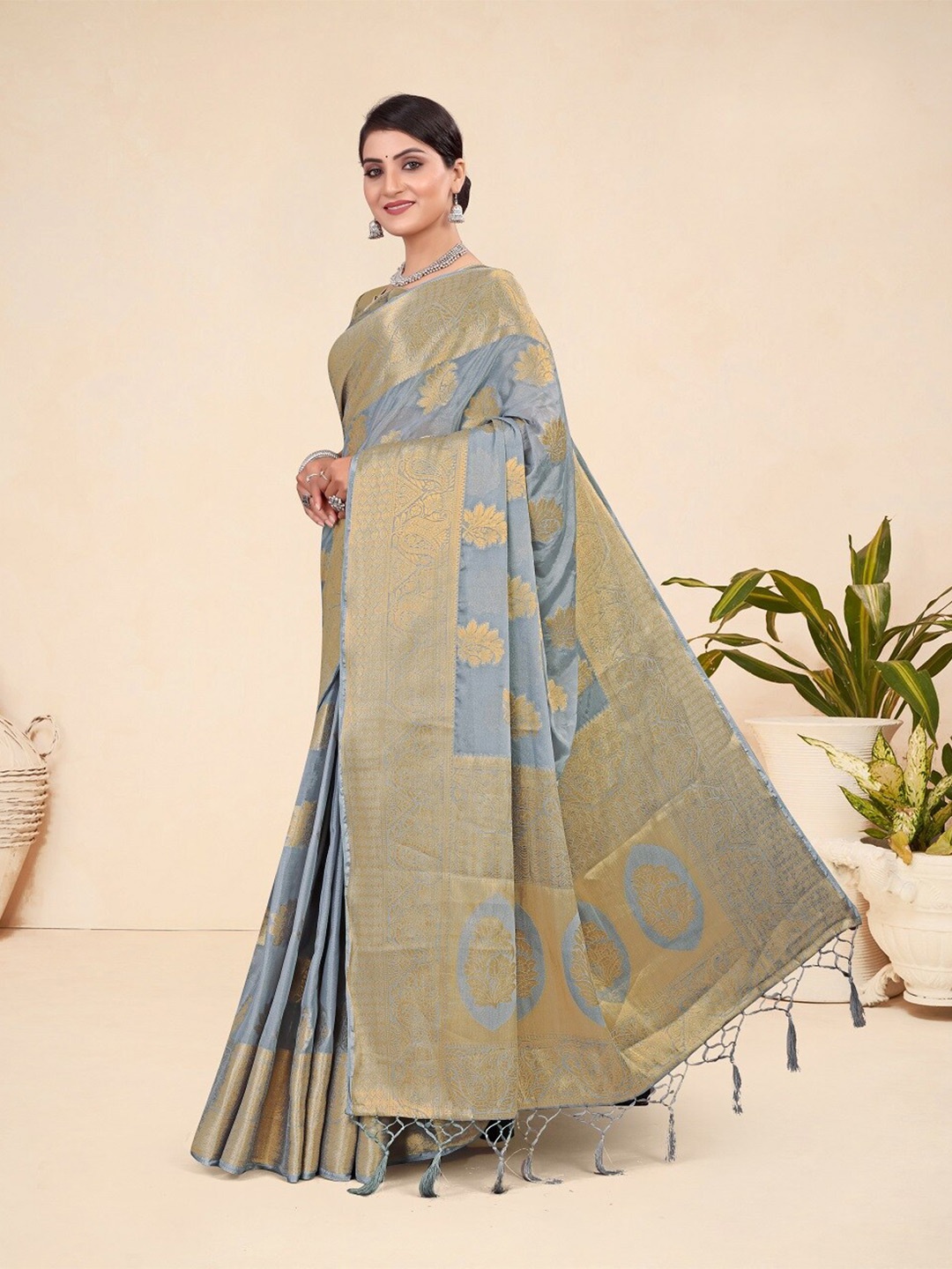 

Mitera Grey & Gold-Toned Ethnic Motif Woven Design Zari Banarasi Saree