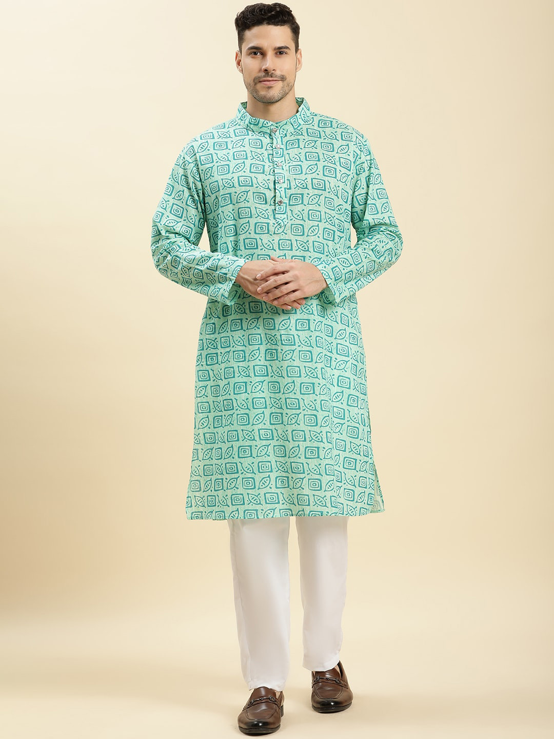 

Stuffie Land Geometric Printed Mandarin Collar Regular Pure Cotton Kurta with Pyjamas, Green