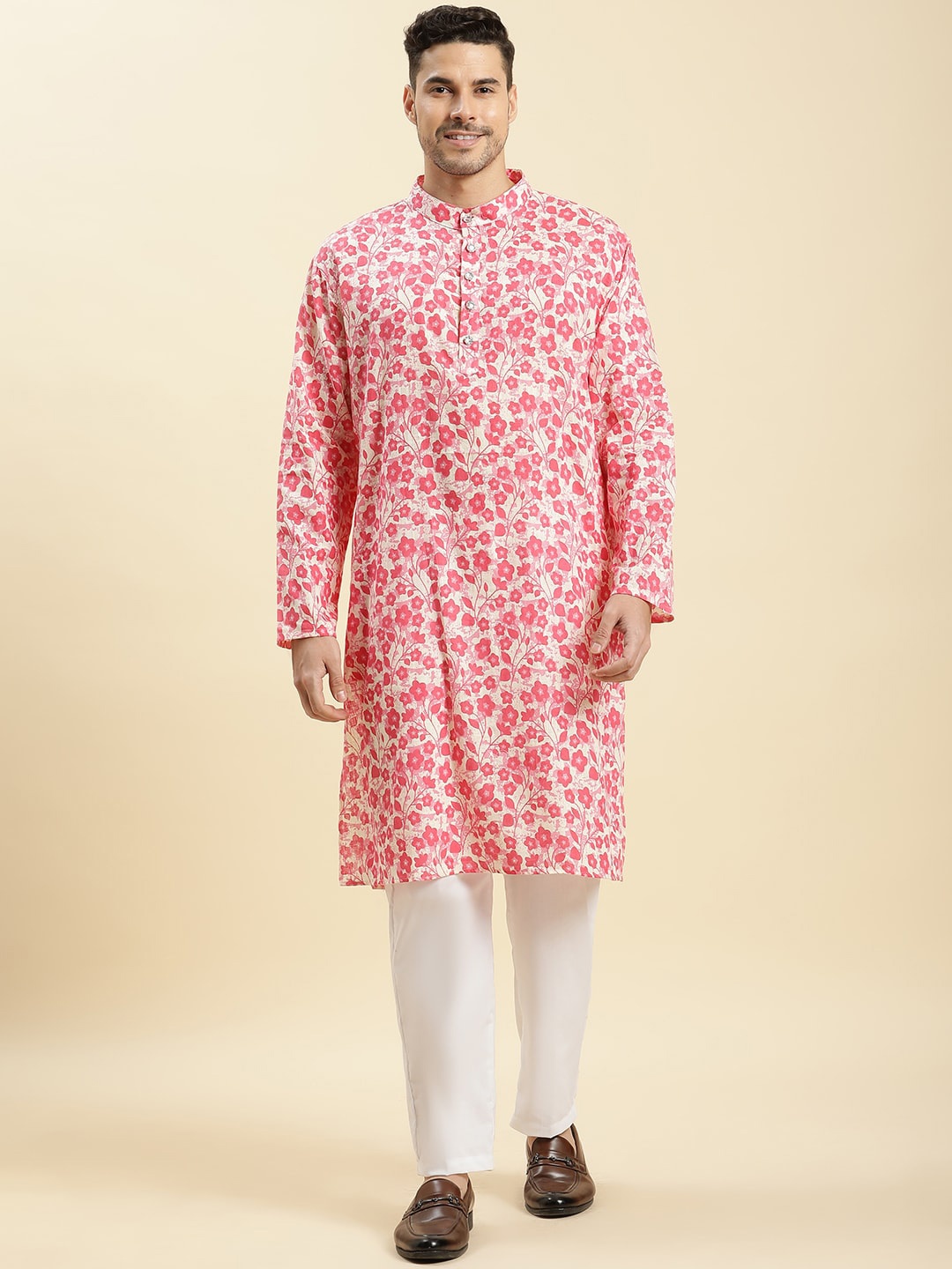 

Stuffie Land Floral Printed Mandarin Collar Regular Pure Cotton Kurta with Pyjamas, Cream