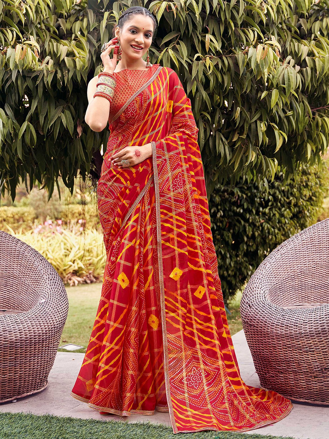 

SANSKAR Bandhani Printed Saree, Red
