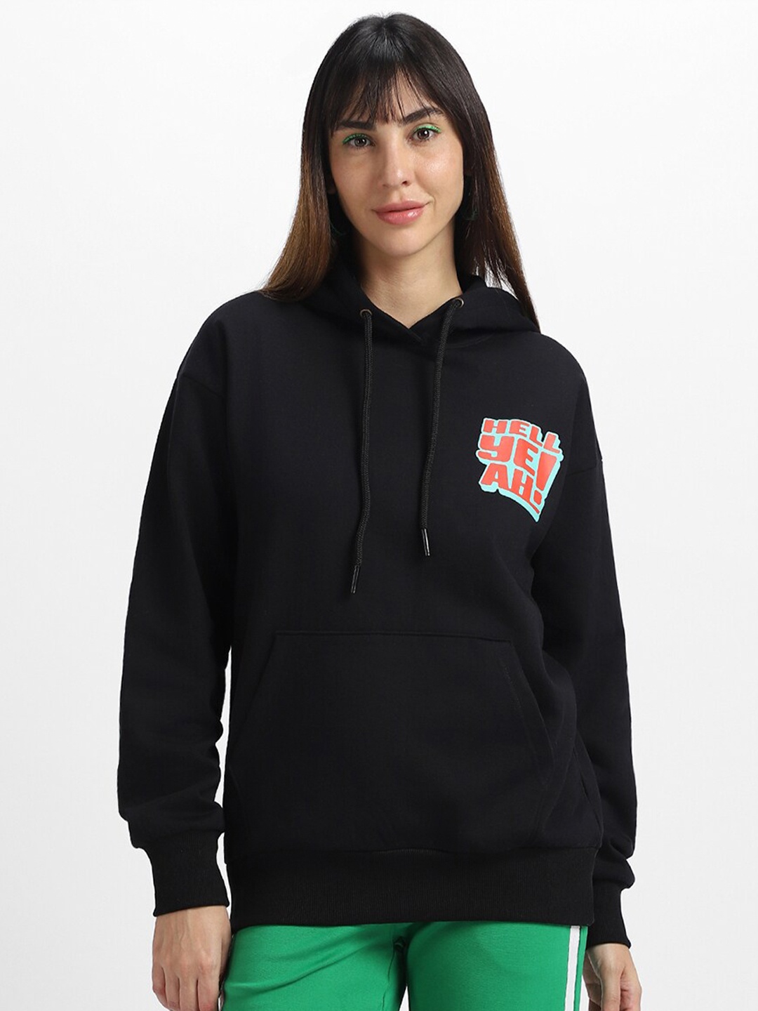 

JUNEBERRY Typography Printed Hooded Fleece Pullover Sweatshirt, Black