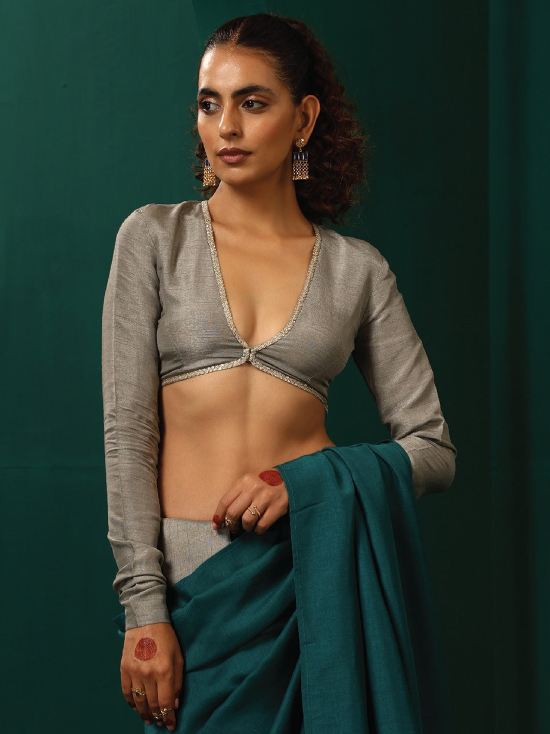 

trueBrowns V-Neck Long Sleeves Lace Details Saree Blouse, Grey