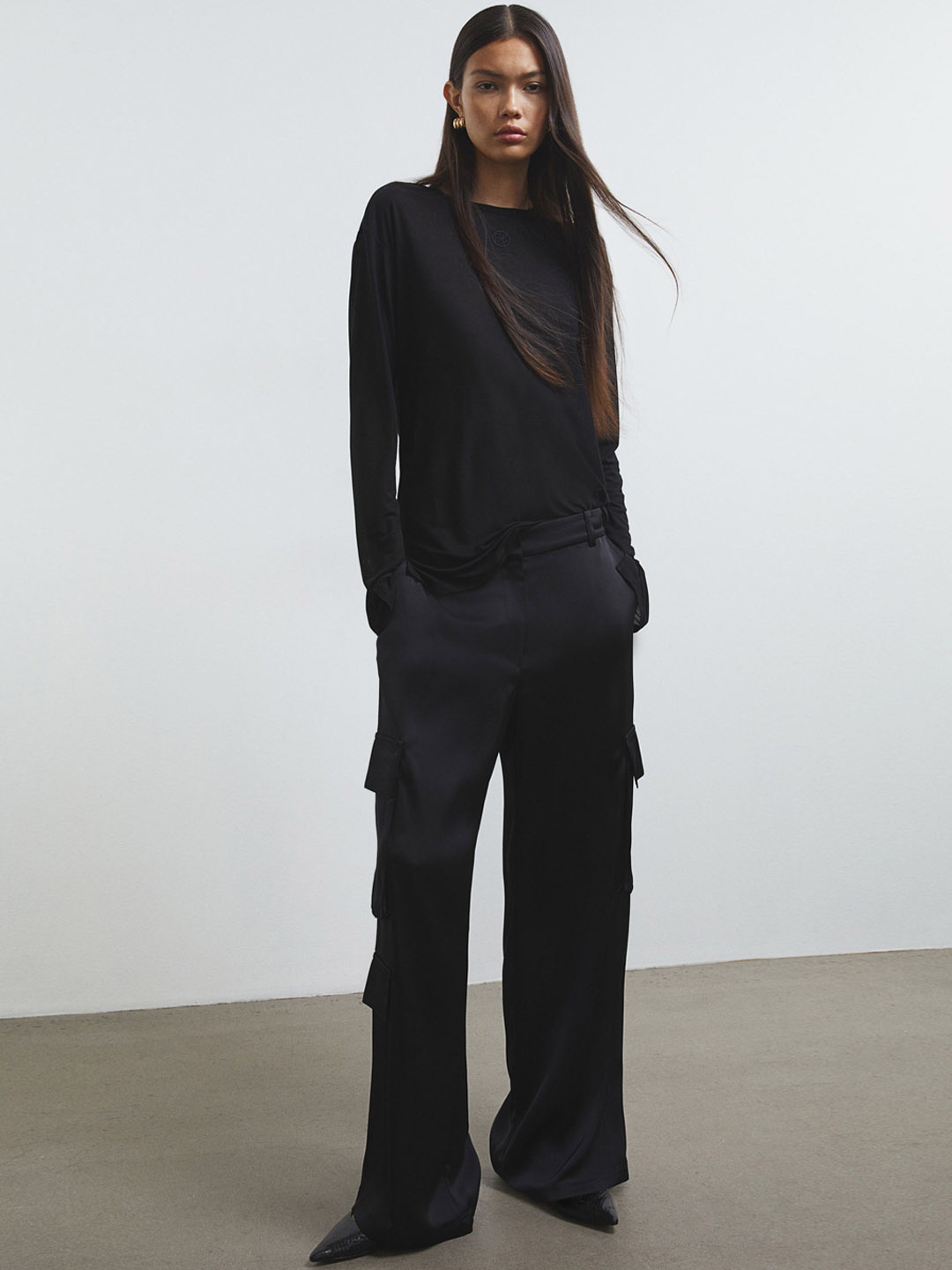 

H&M Satin Cargo Trousers, Black