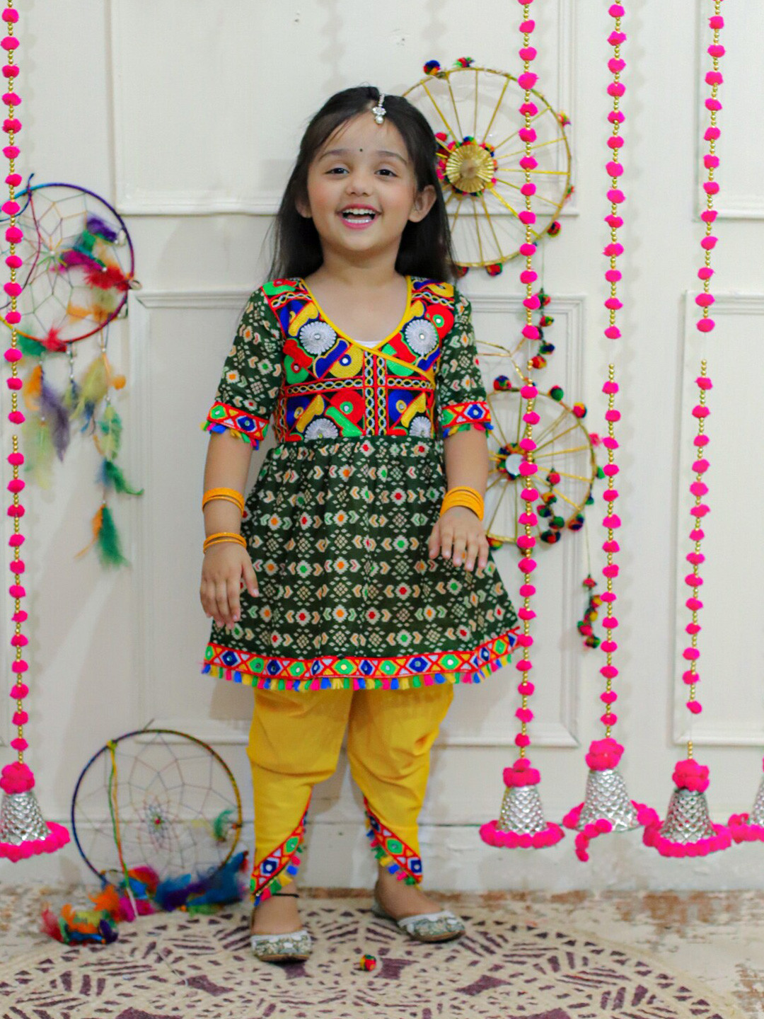 

BownBee Girls Embroidered V-Neck Anarkali Cotton Top With Dhoti Pant, Green