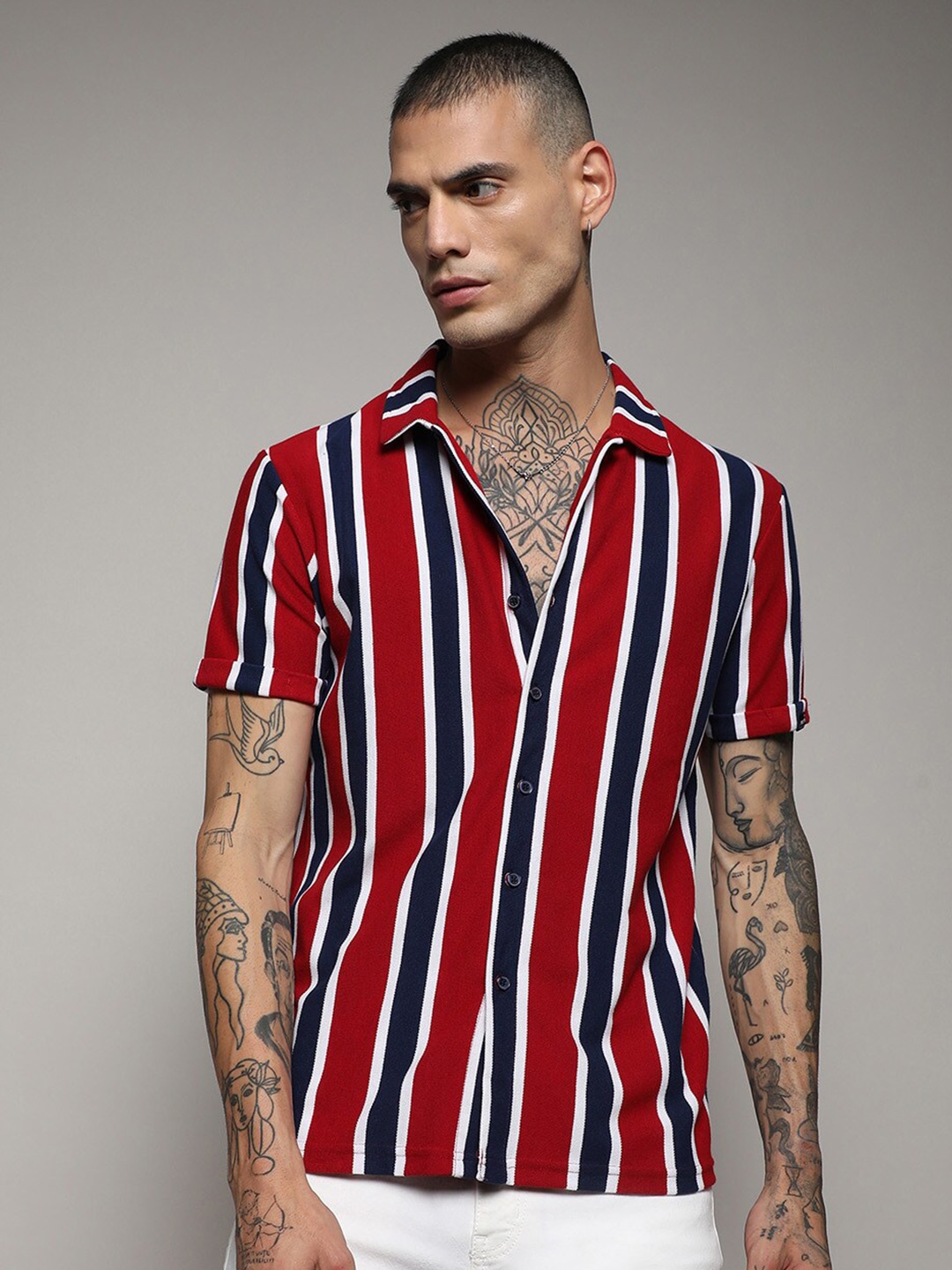 

Campus Sutra Red Classic Vertical Striped Spread Collar Cotton Casual Shirt