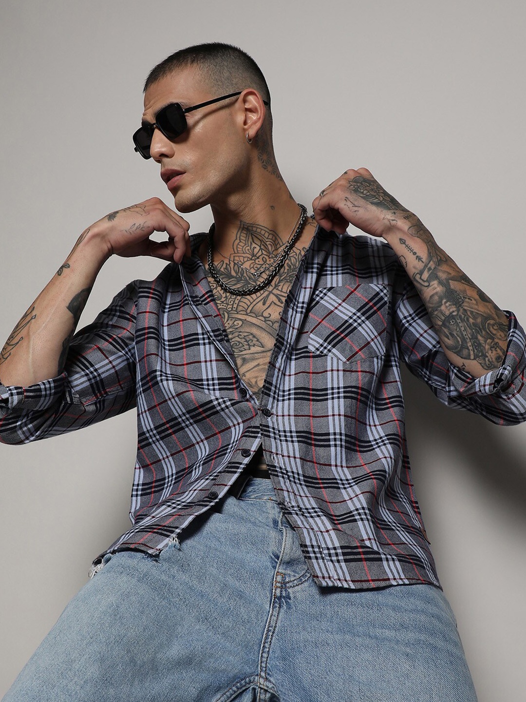 

Campus Sutra Grey Classic Tartan Checks Cotton Casual Shirt