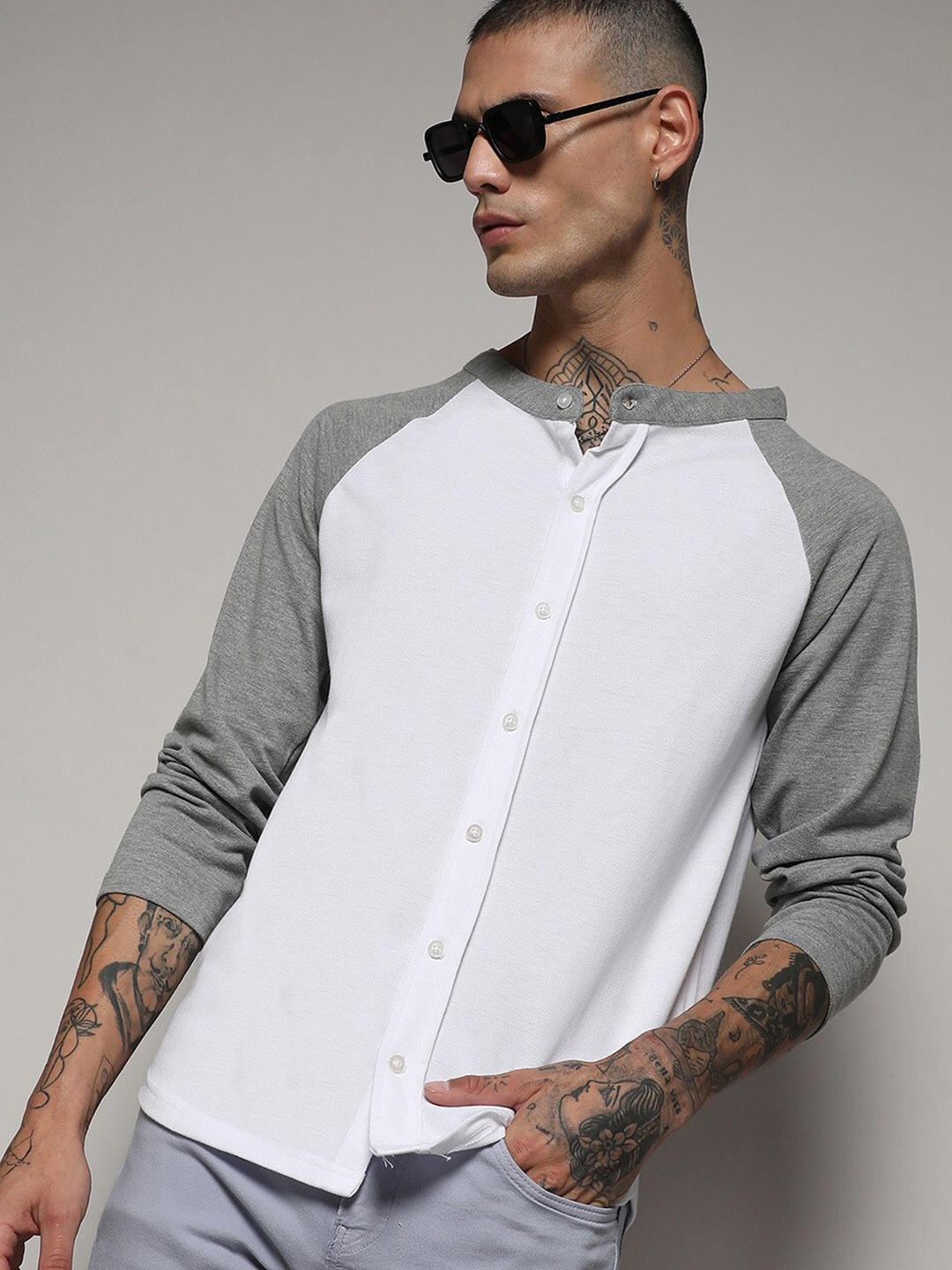 

Campus Sutra White Classic Band Collar Raglan Sleeves Cotton Casual Shirt
