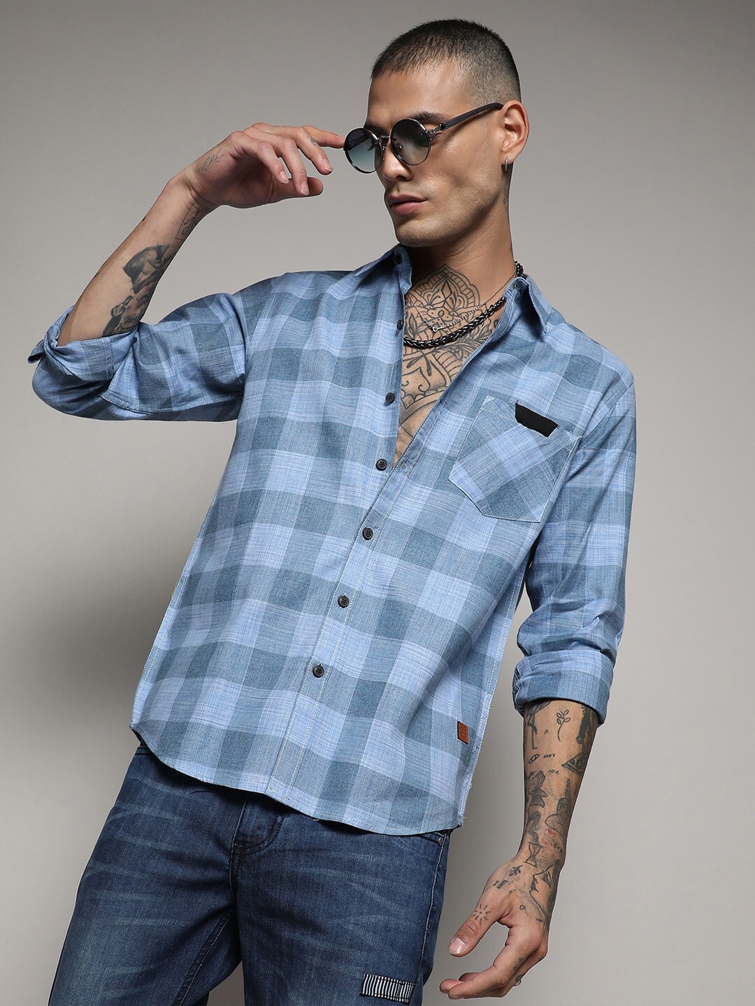 

Campus Sutra Blue Classic Checked Cotton Casual Shirt