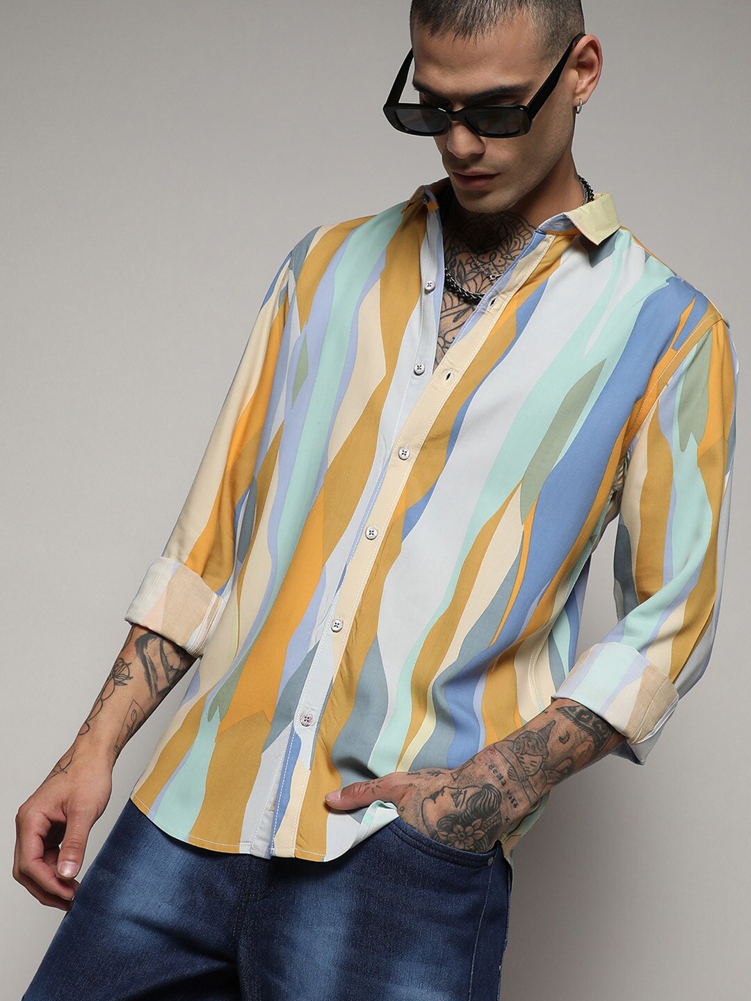 

Campus Sutra Classic Striped Spread Collar Casual Shirt, Blue