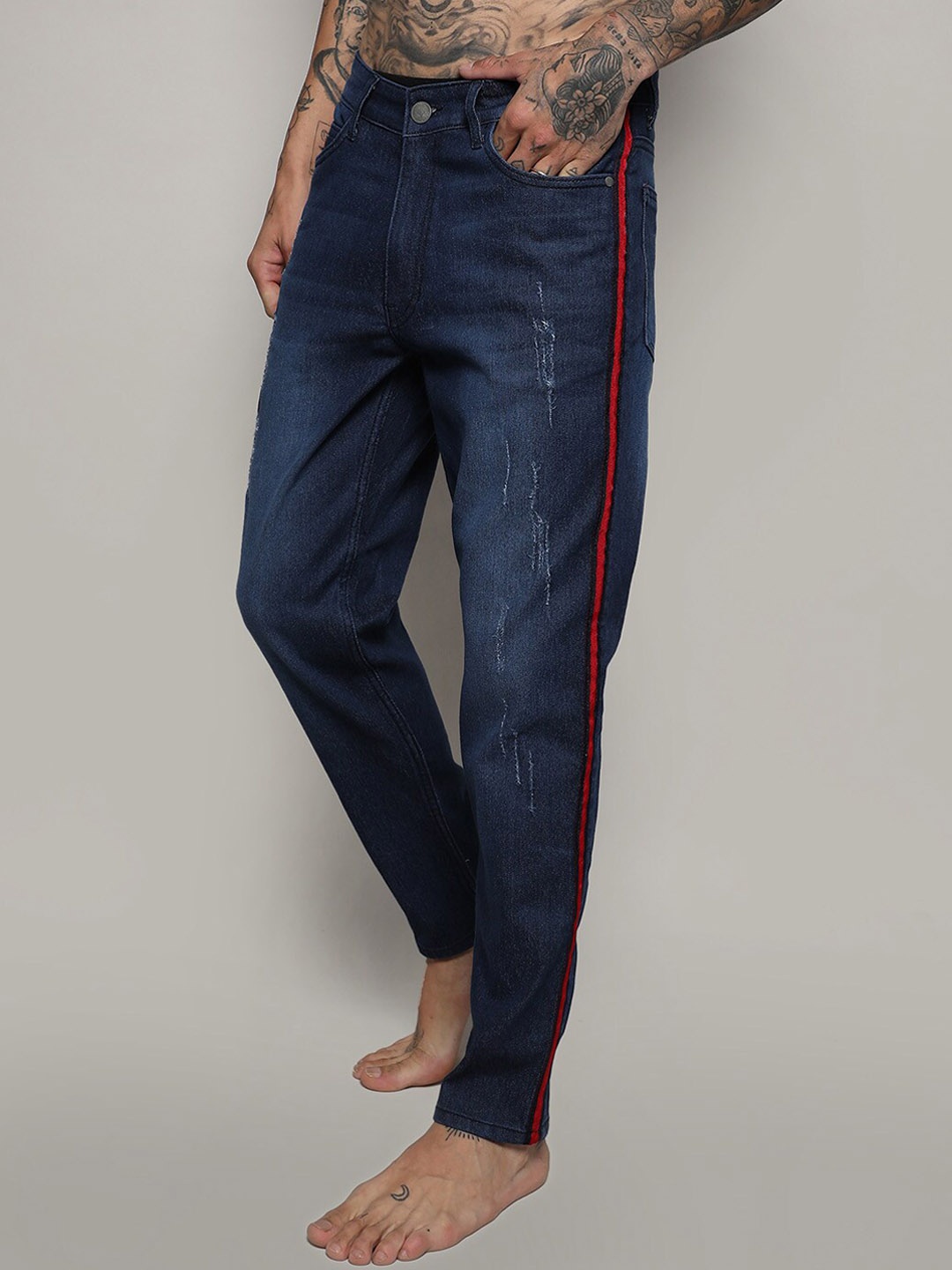 

Campus Sutra Men Navy Blue Smart Slim Fit Low Distress Light Fade Stretchable Jeans